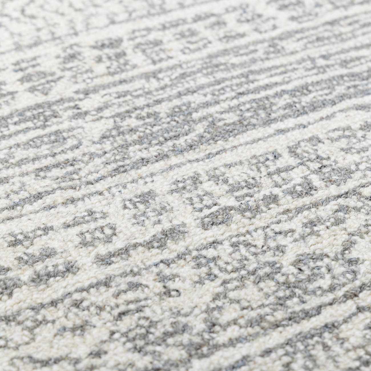 Kinmundy Tufted Maroc Wool Rug - Image 4
