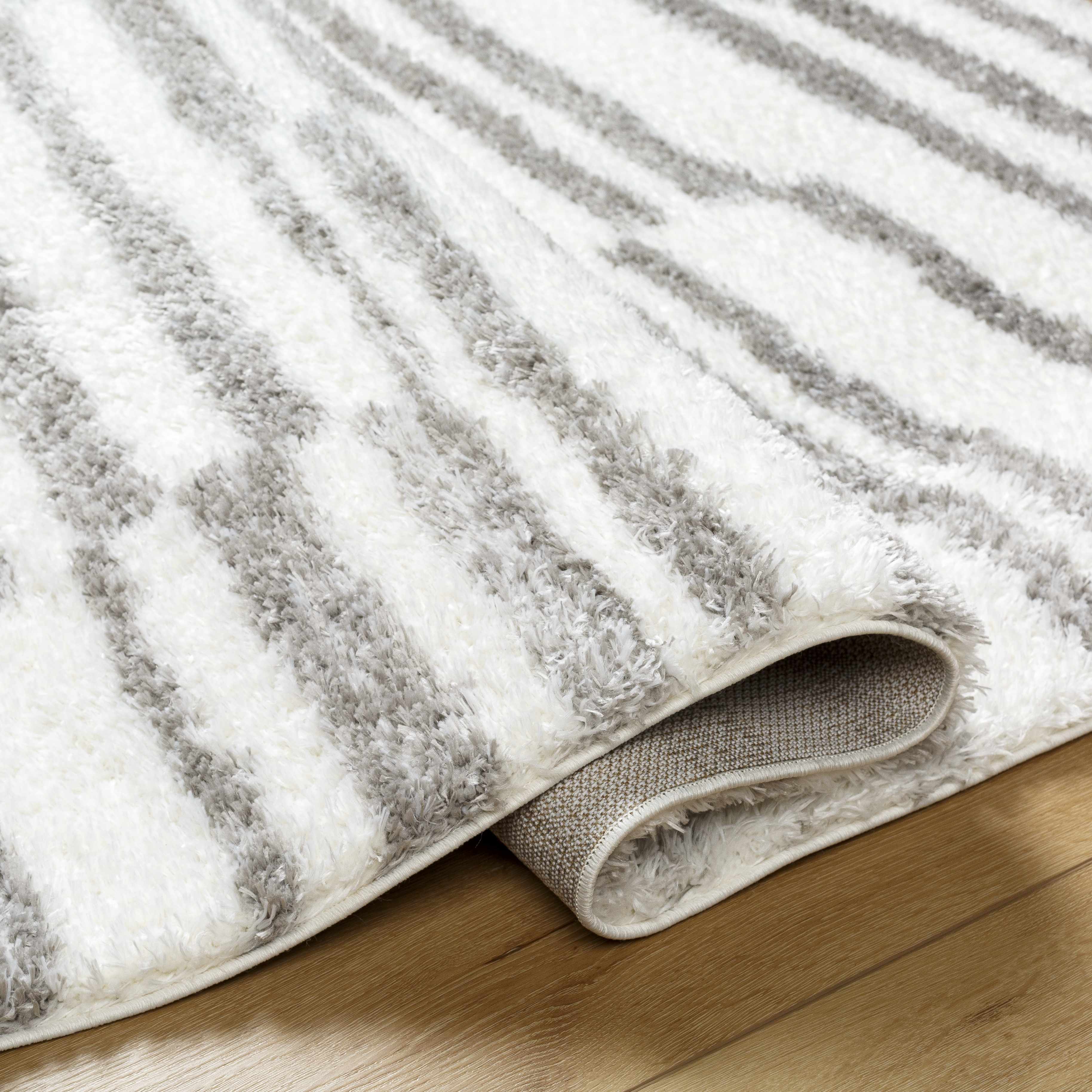Kuron Area Rug - Image 4