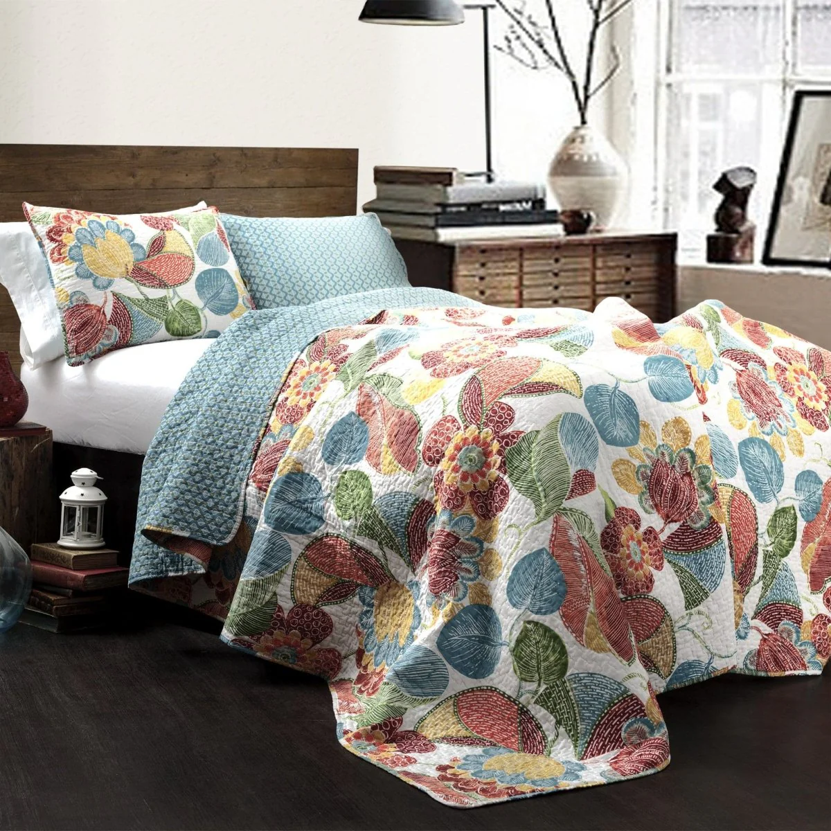 Layla 3 Piece Quilt Set - Image 2