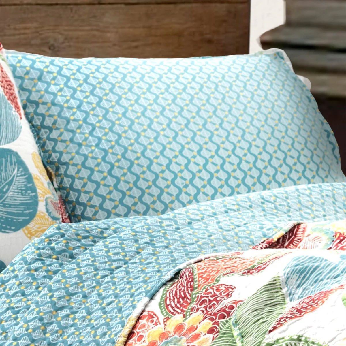Layla 3 Piece Quilt Set - Image 3
