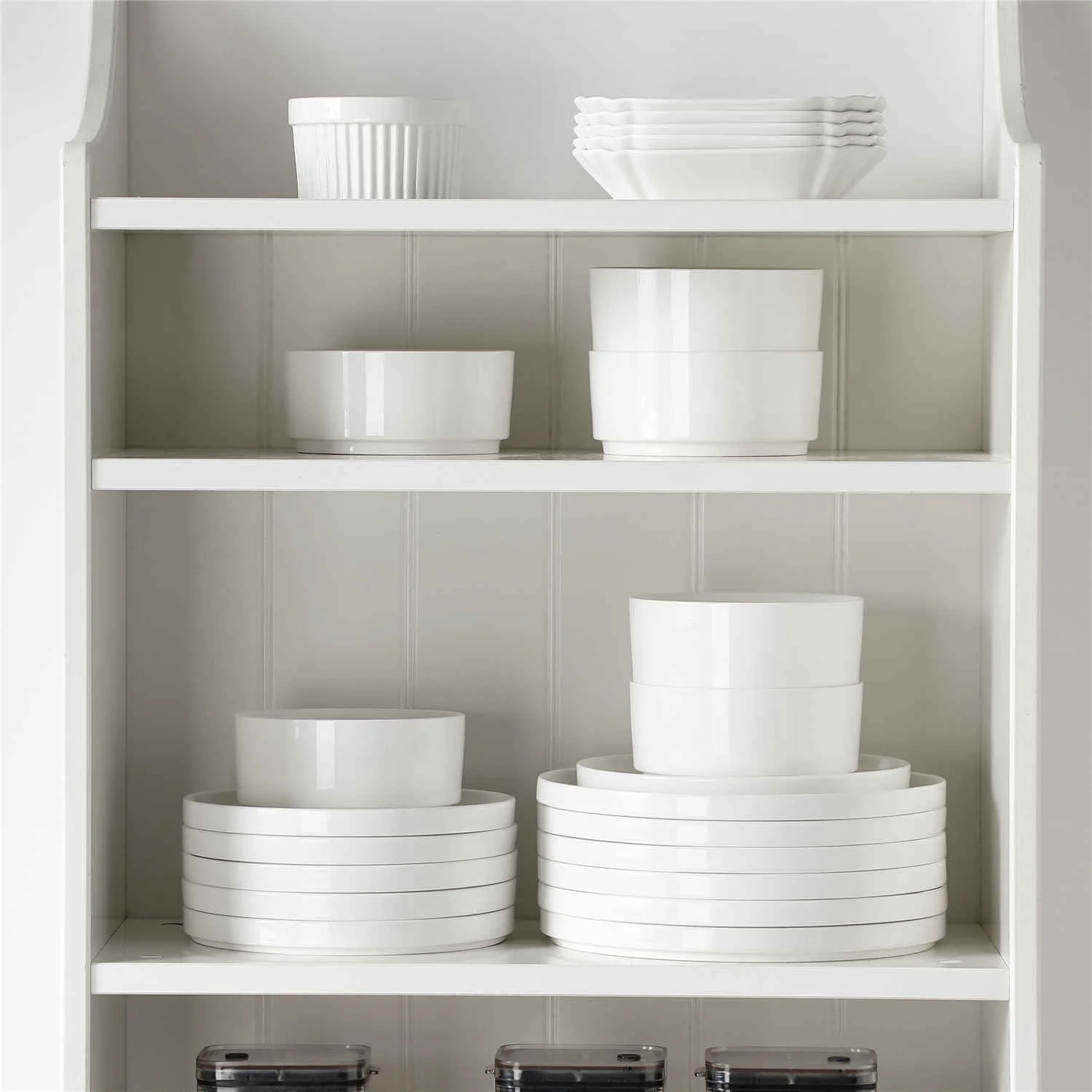 Leah 18 Piece Dinnerware Set - Image 9