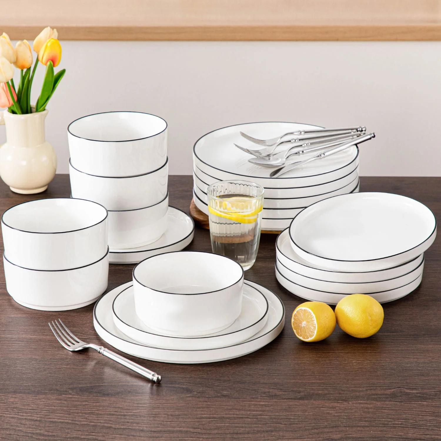 Leah 18 Piece Dinnerware Set for 6 - Image 12