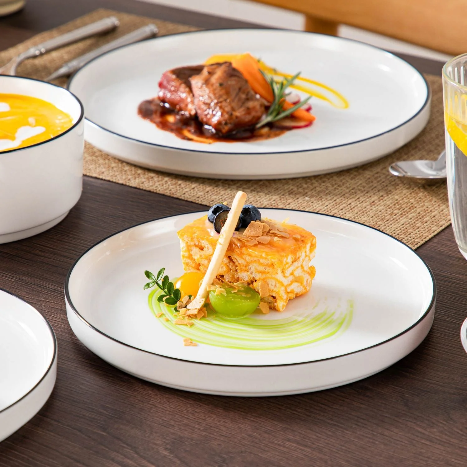 Leah 18 Piece Dinnerware Set for 6 - Image 15
