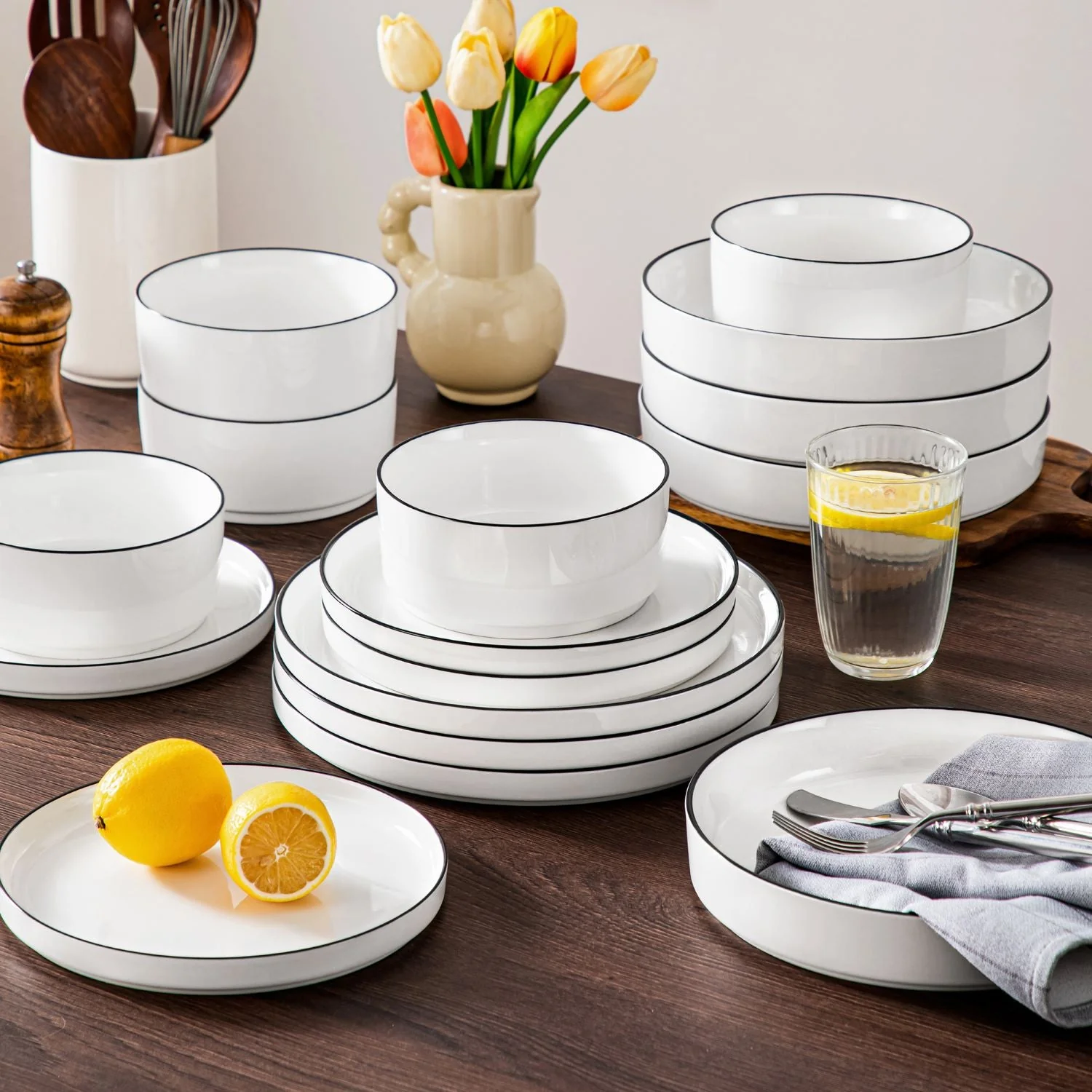 Leah 24 Piece Dinnerware Set for 6 - Image 14
