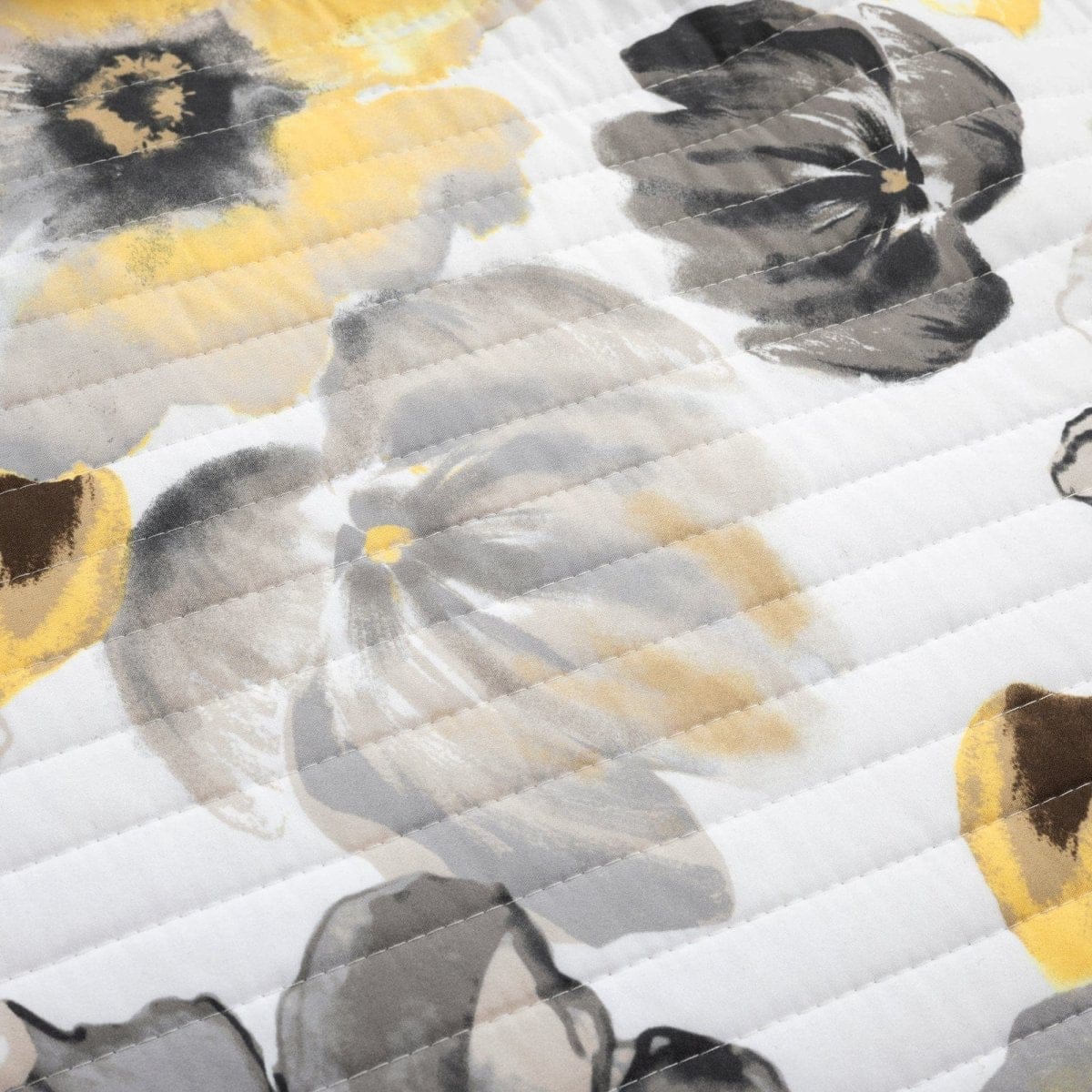 Leah Reversible 8 Piece Quilt Set - Image 3