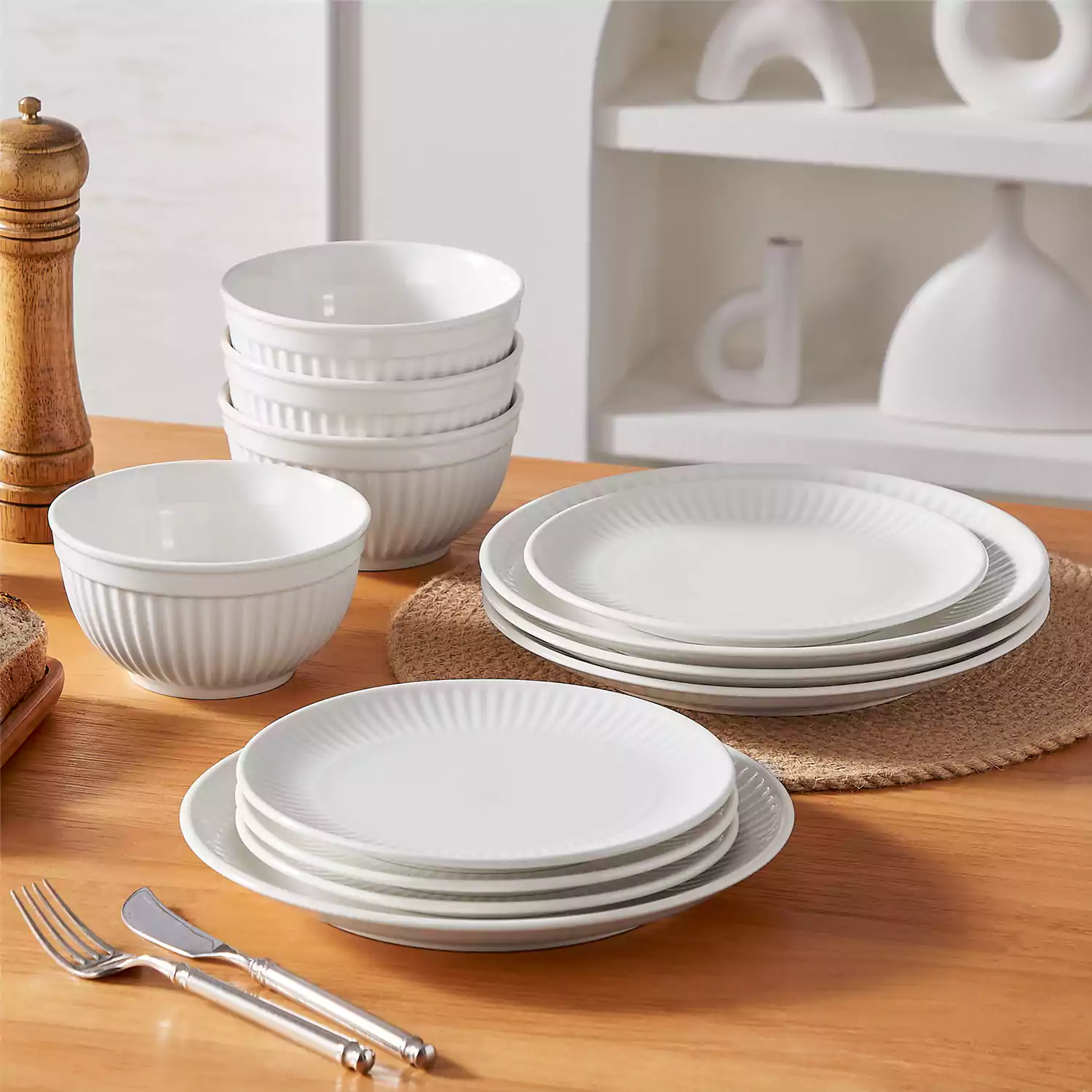 Leila 12 Piece Dinnerware Set - Image 3