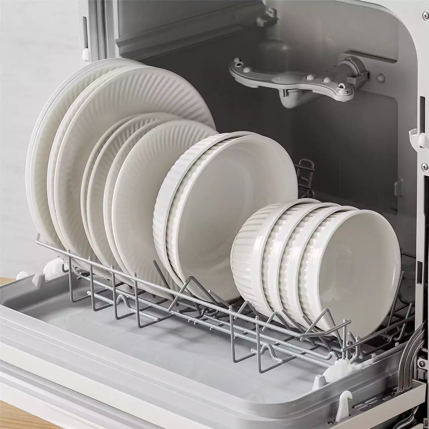 Leila 16 Piece Dinnerware Set - Image 13