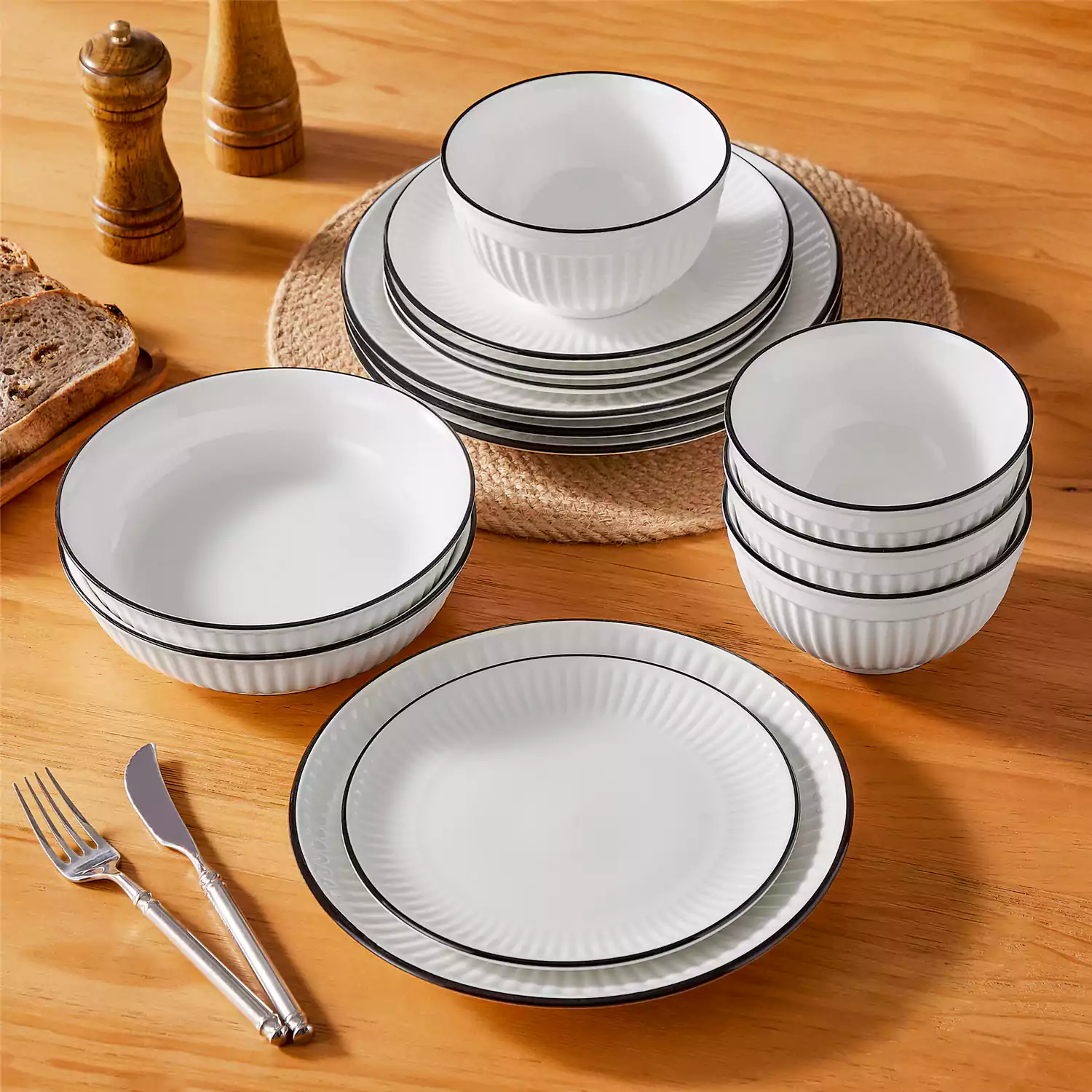 Leila 16 Piece Dinnerware Set - Image 19