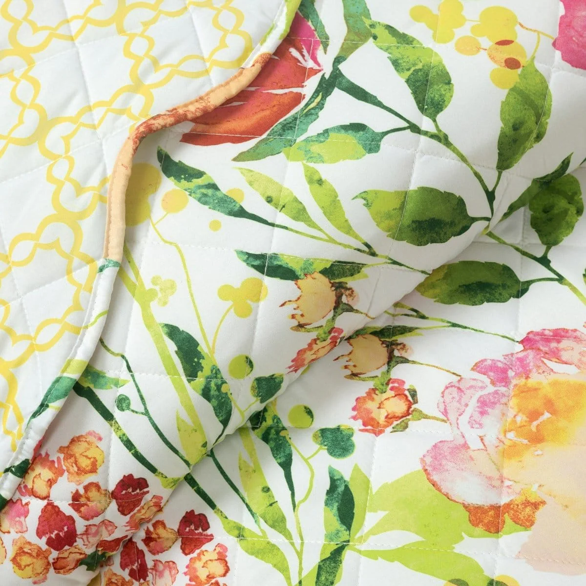 Leilani Watercolor Scallop Edged Floral 3 Piece Quilt Set - Image 4