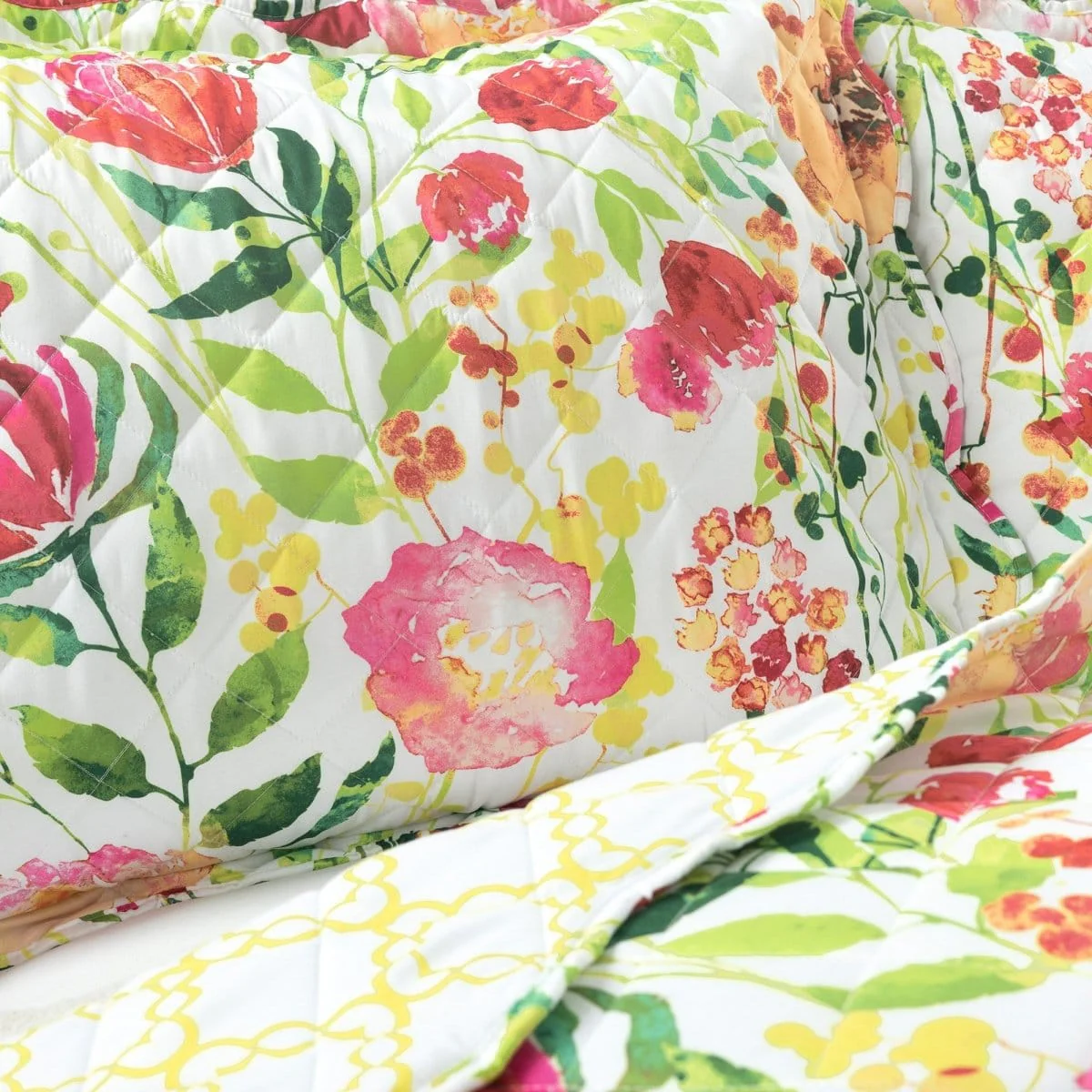 Leilani Watercolor Scallop Edged Floral 3 Piece Quilt Set - Image 5