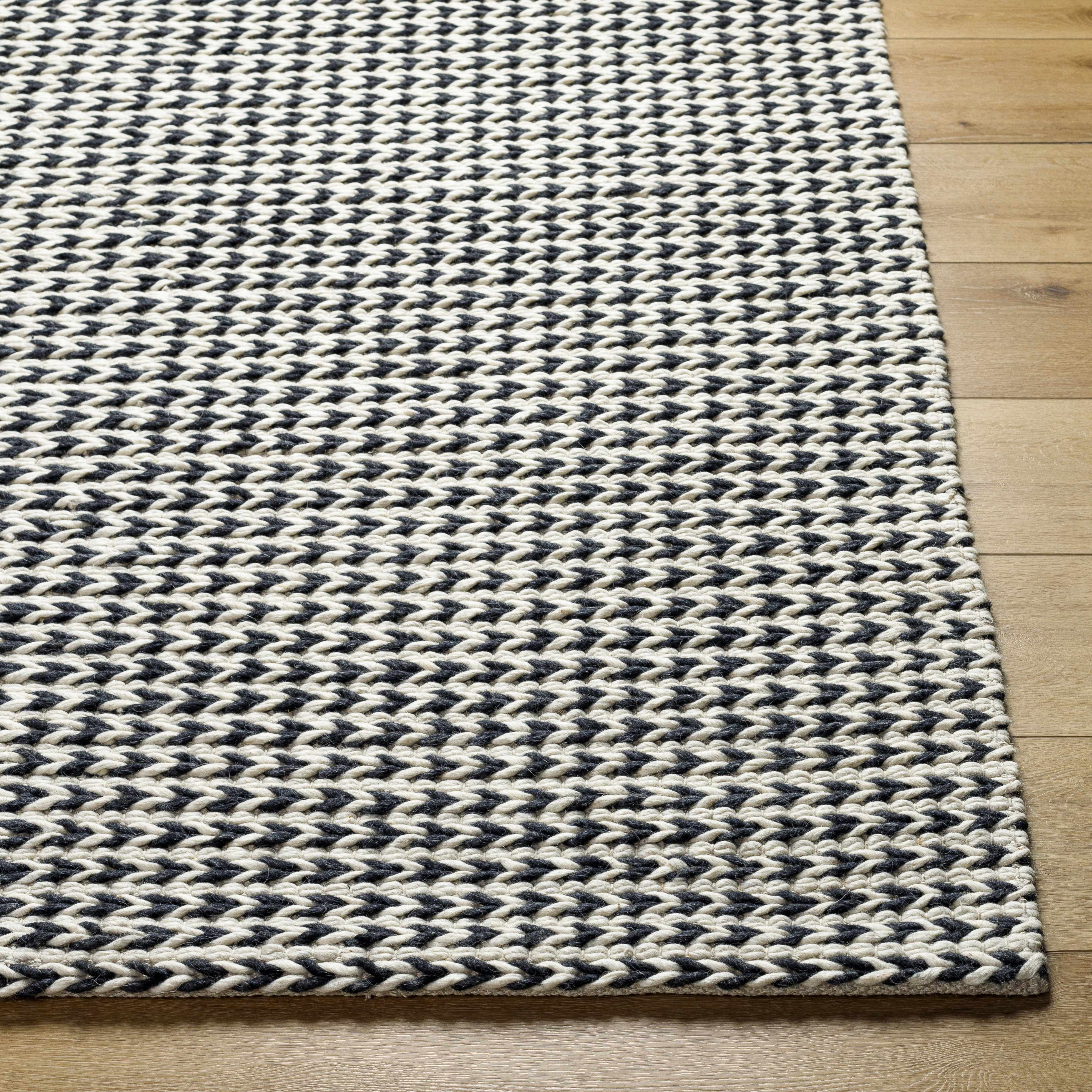 Lenci Silver Beige Area Rug - Image 4