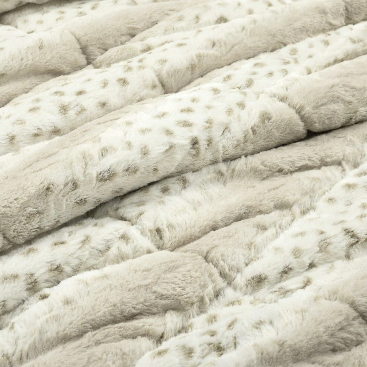 Leopard Textured Faux Fur Comforter 3 Piece Set - Image 12