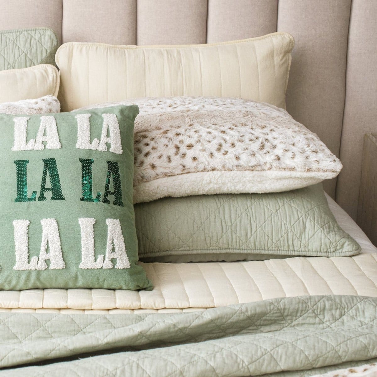 Leopard Textured Faux Fur Comforter 3 Piece Set - Image 18