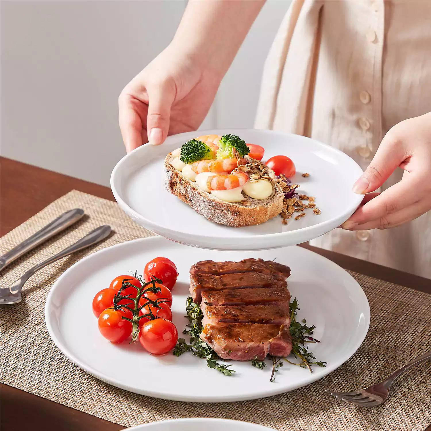 Lexi 16 Piece Dinnerware Set - Image 10
