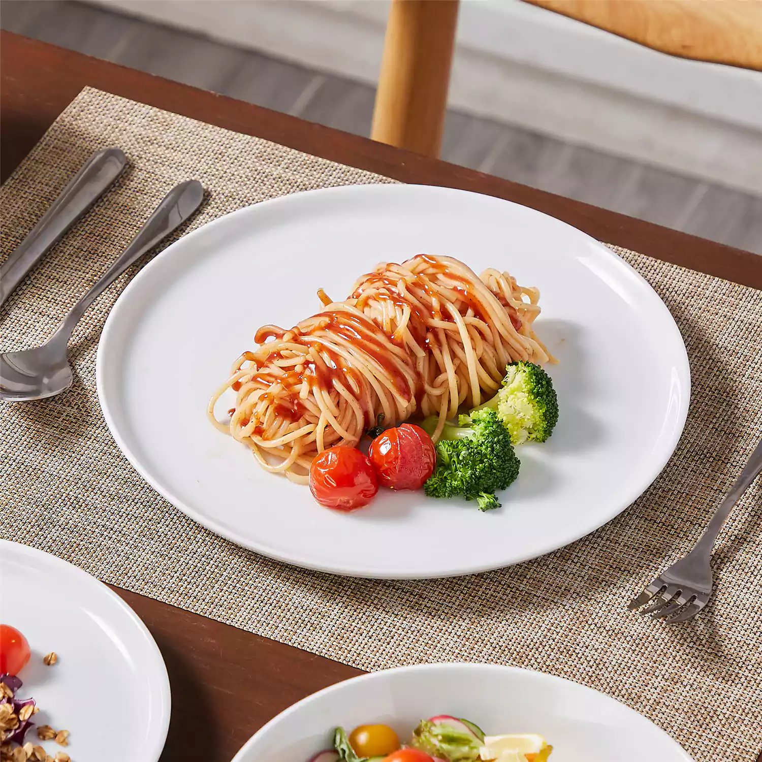 Lexi 16 Piece Dinnerware Set - Image 11