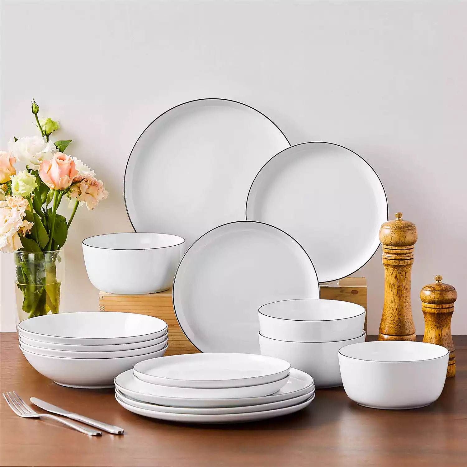 Lexi 16 Piece Dinnerware Set - Image 21