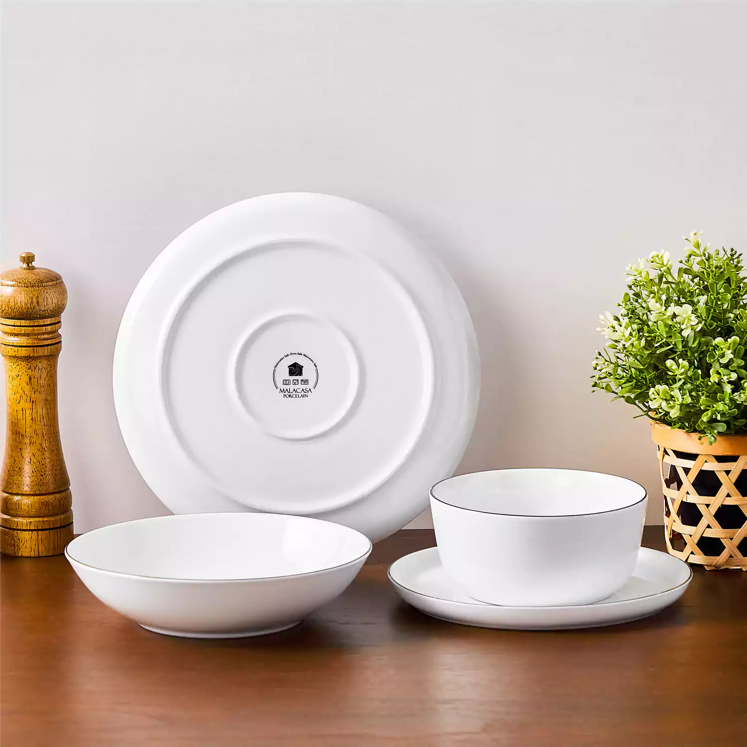 Lexi 16 Piece Dinnerware Set - Image 23