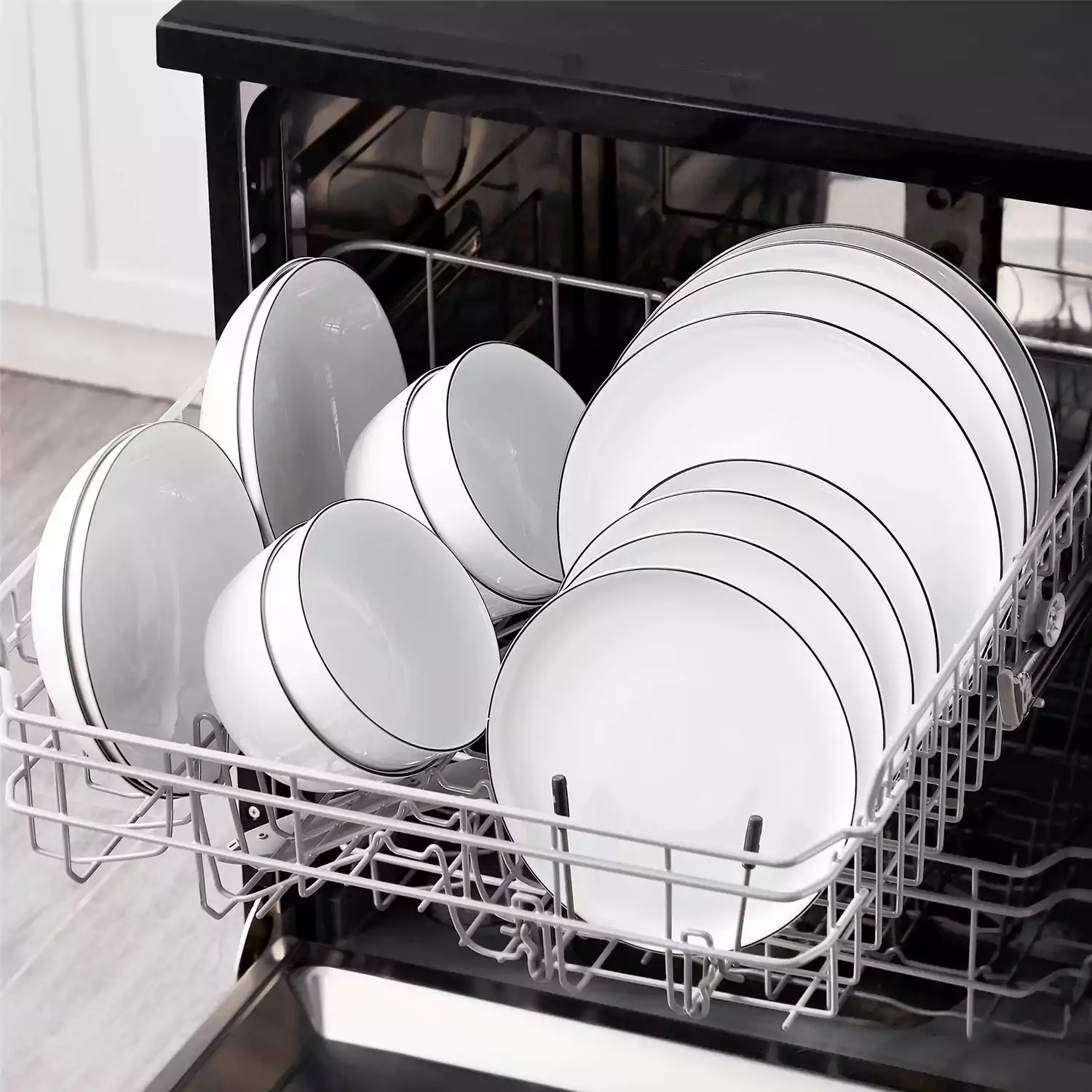 Lexi 16 Piece Dinnerware Set - Image 35