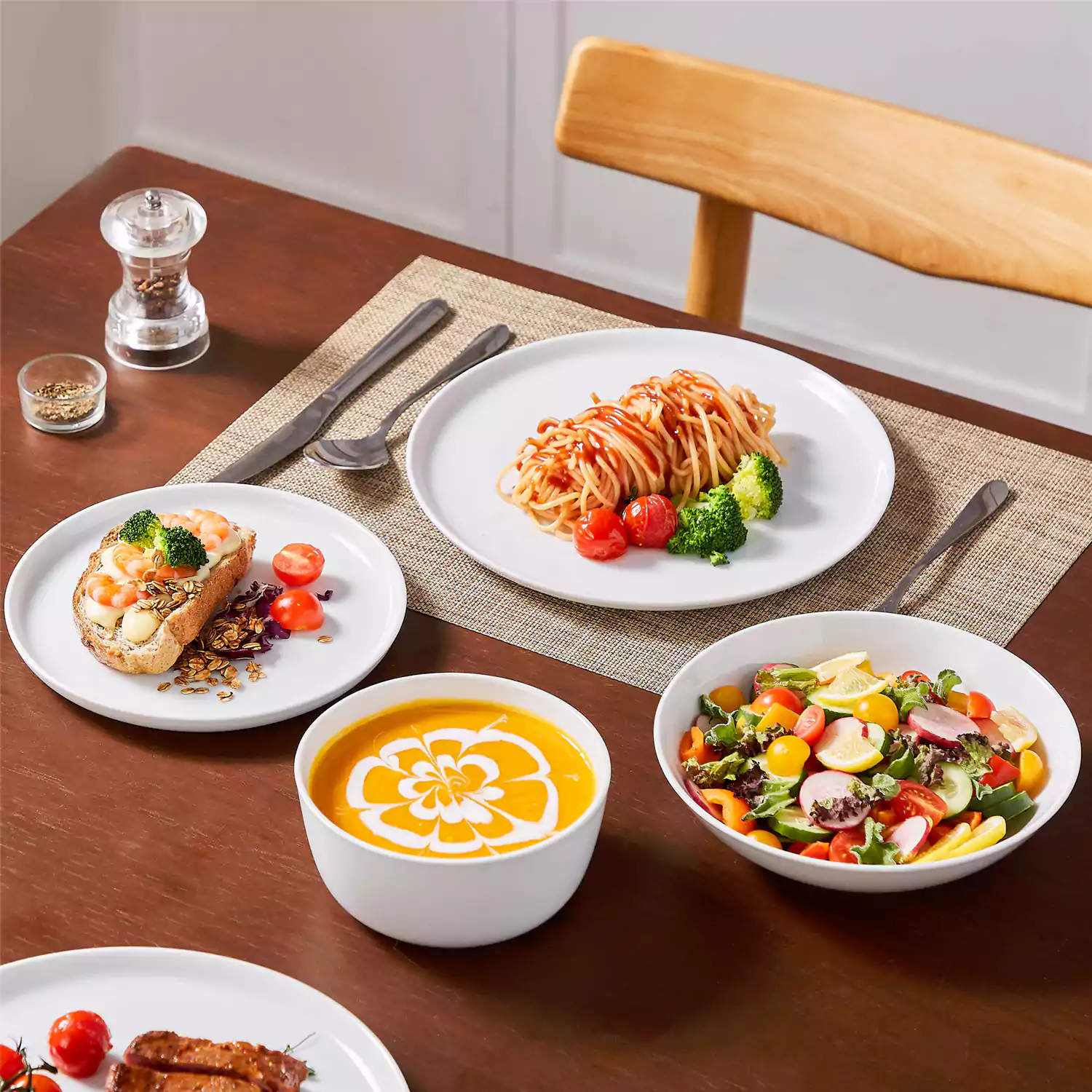 Lexi 16 Piece Dinnerware Set - Image 8