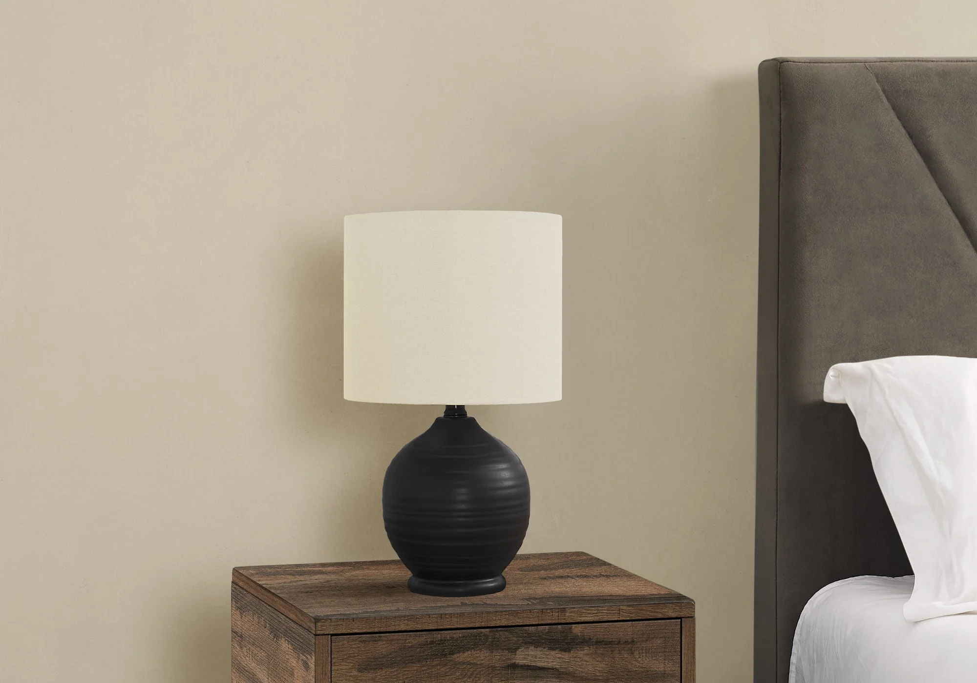 Lighting, Table Lamp, Ceramic, Transitional - Black - Image 3