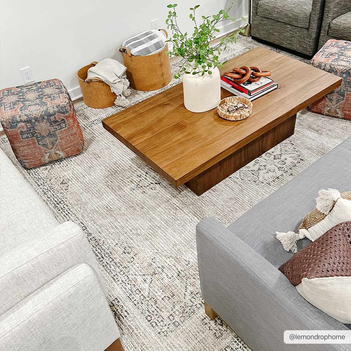 Lila Medallion Off-White Area Rug - Image 3