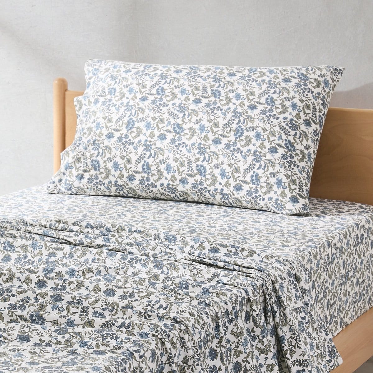 Lillian Block Print Cotton Sheet Set - Image 3