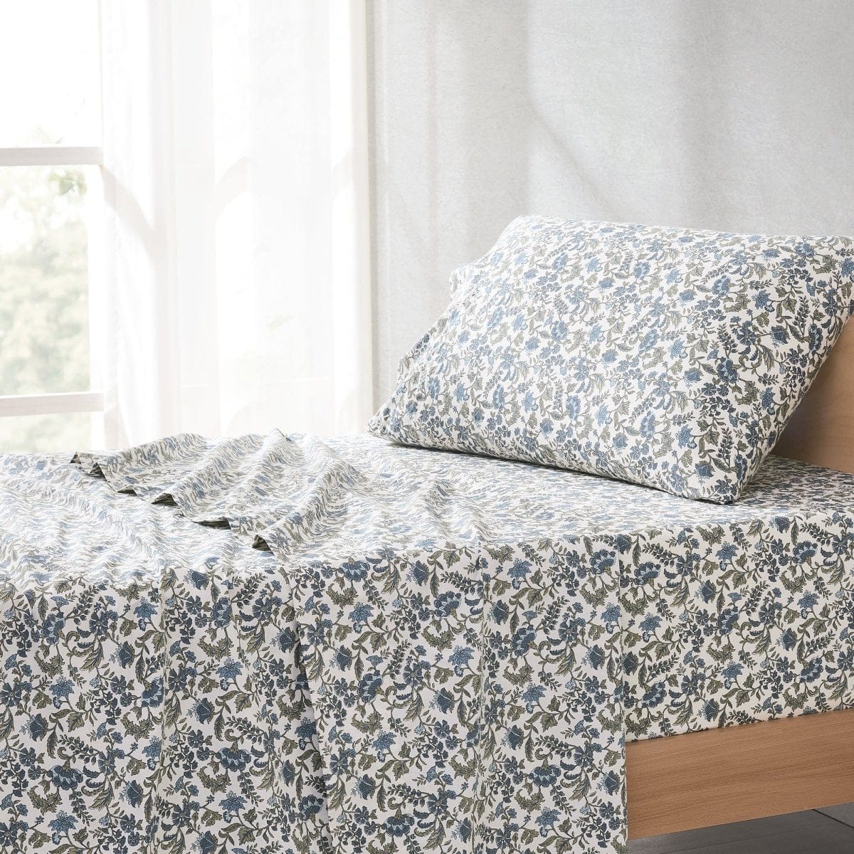Lillian Block Print Cotton Sheet Set - Image 4