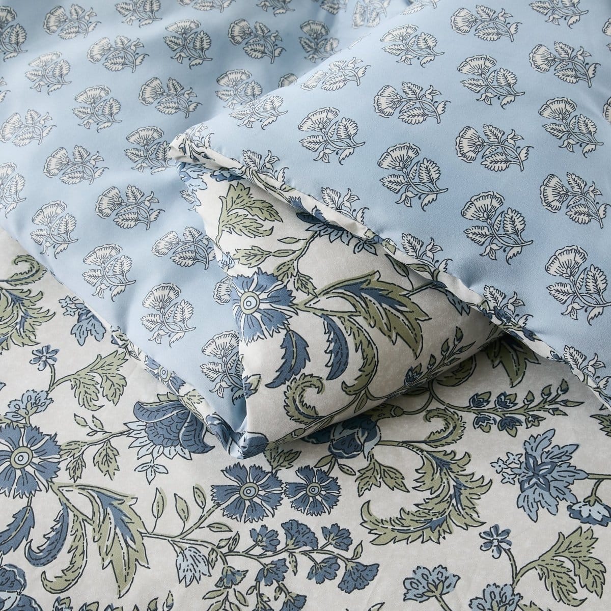Lillian Block Print Reversible Comforter Set 3Pc - Image 16