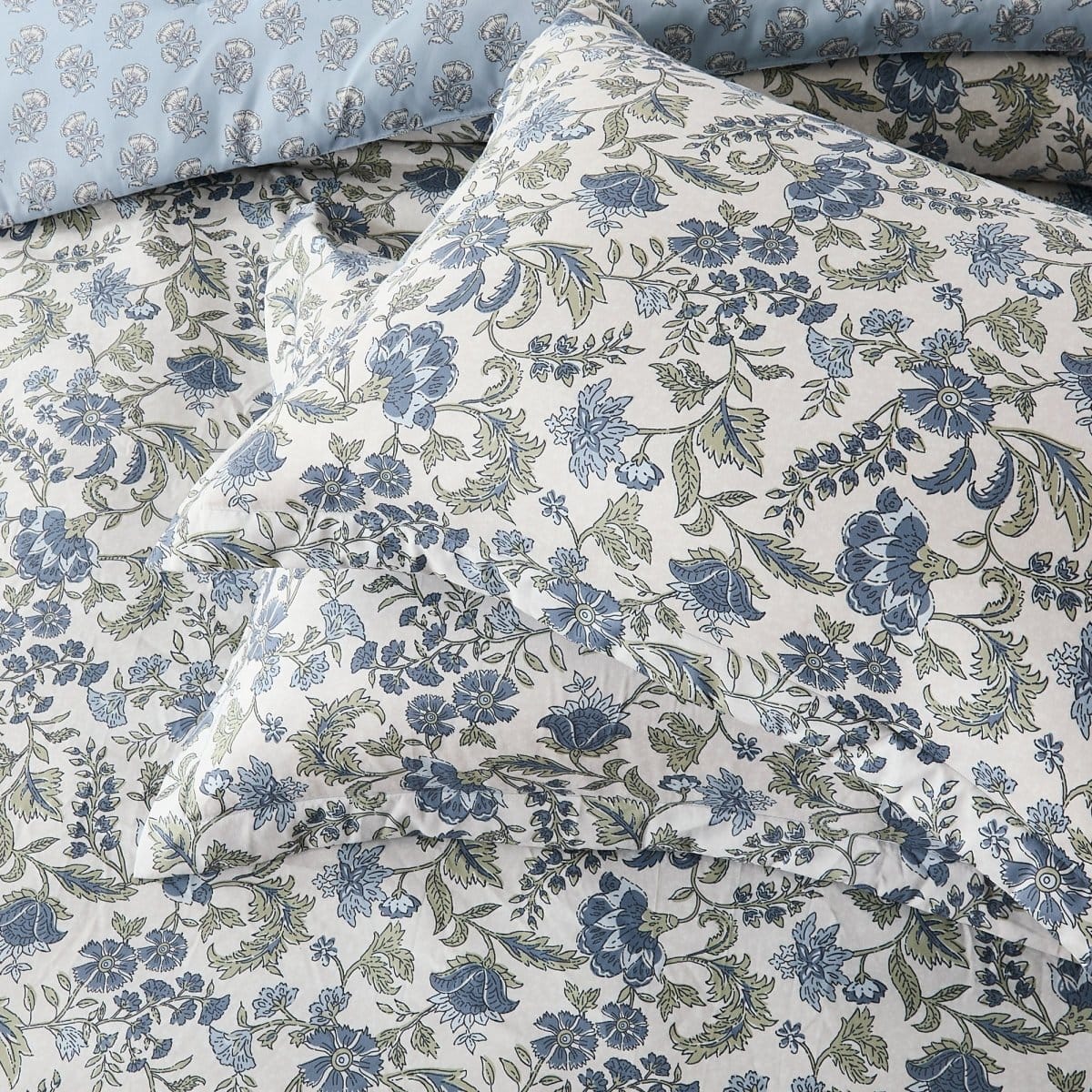 Lillian Block Print Reversible Comforter Set 3Pc - Image 7