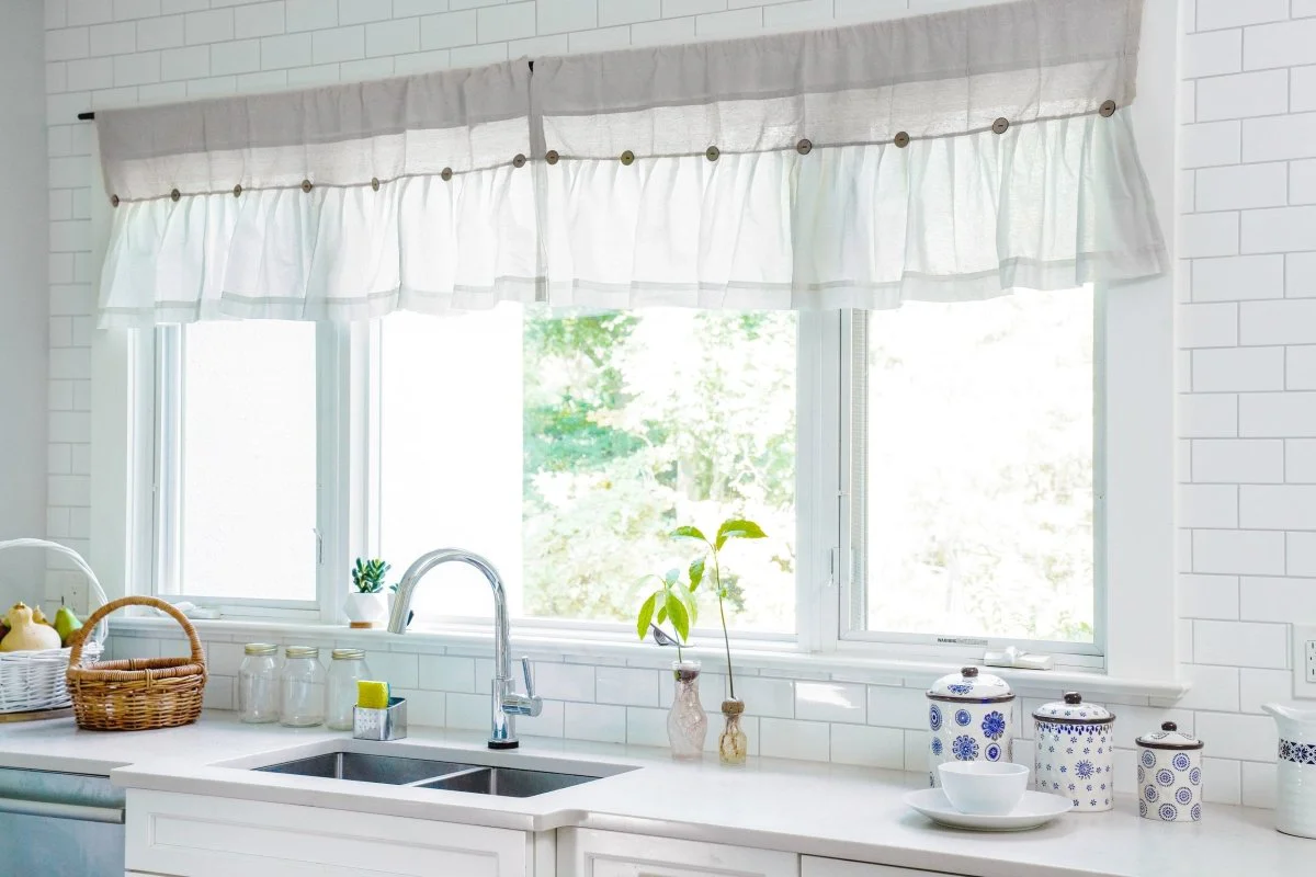 Linen Button Valance - Image 25