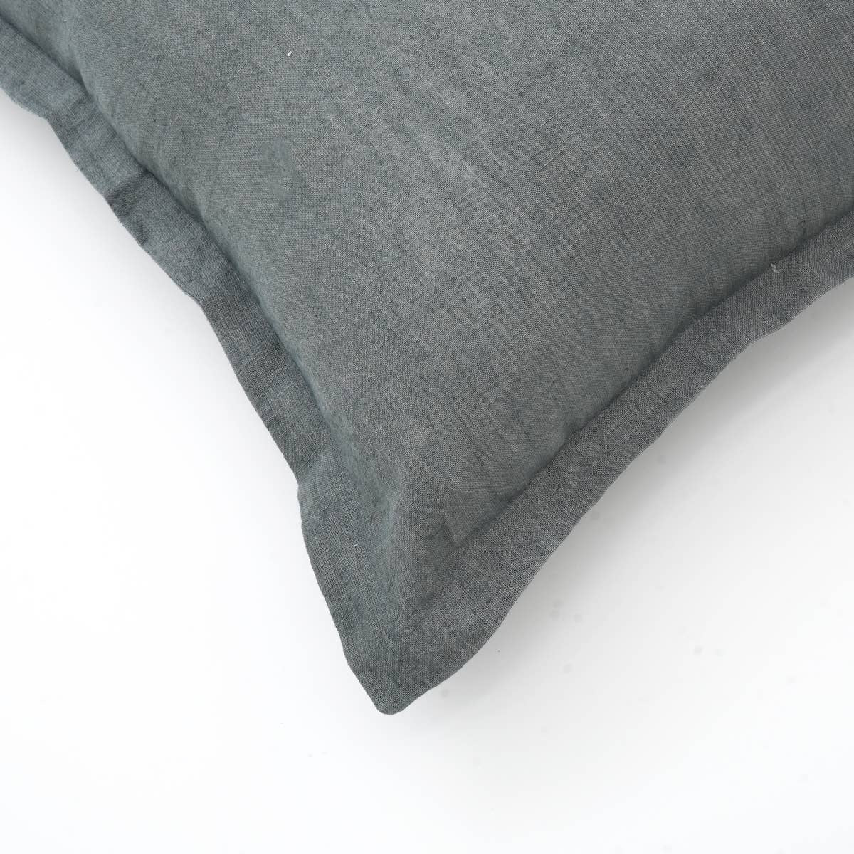 Linen Solid Cushion with Flanges - 22 x 22 Inch - Image 4
