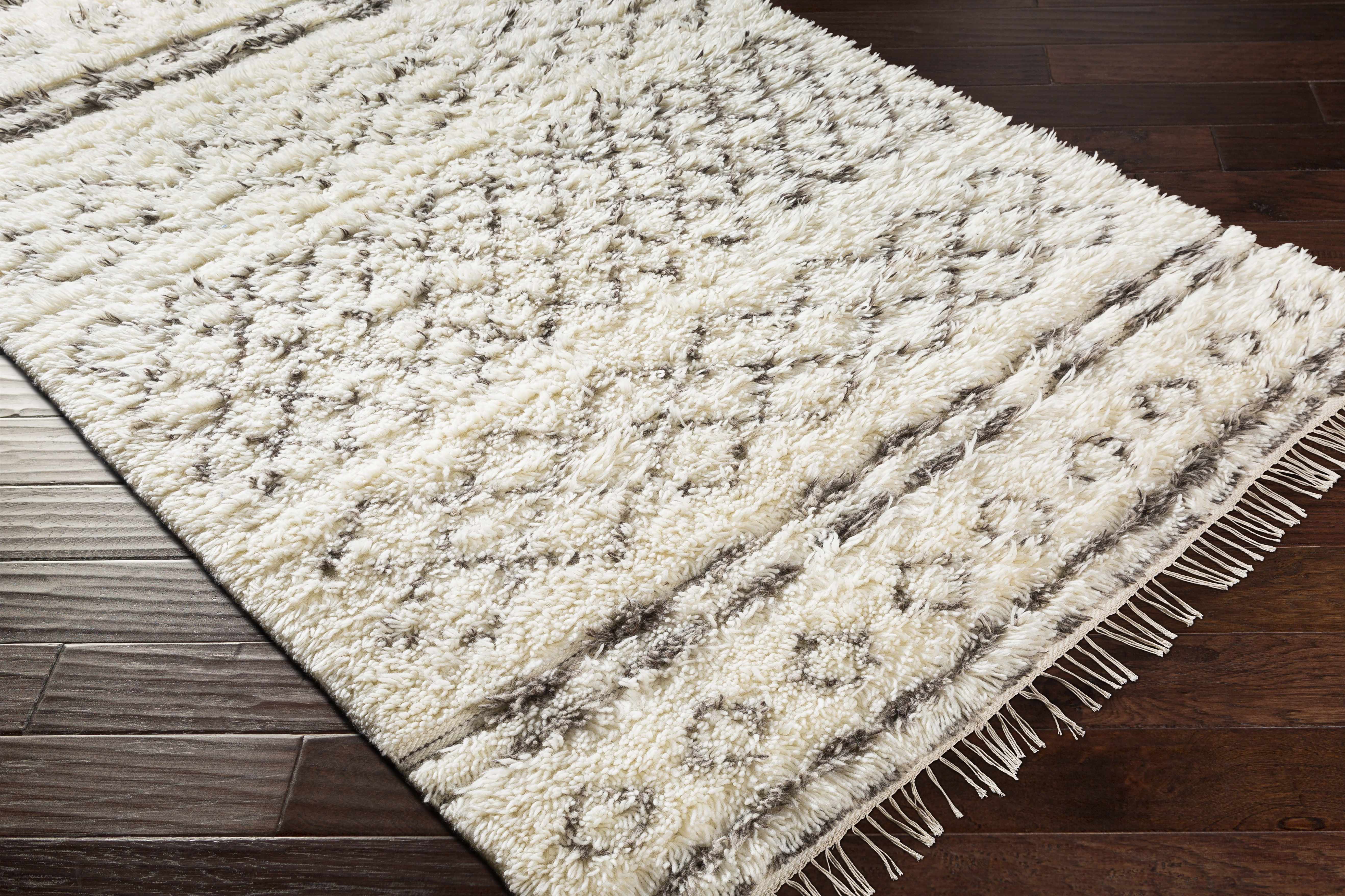 Lochwinnoch Area Rug - Clearance - Image 3