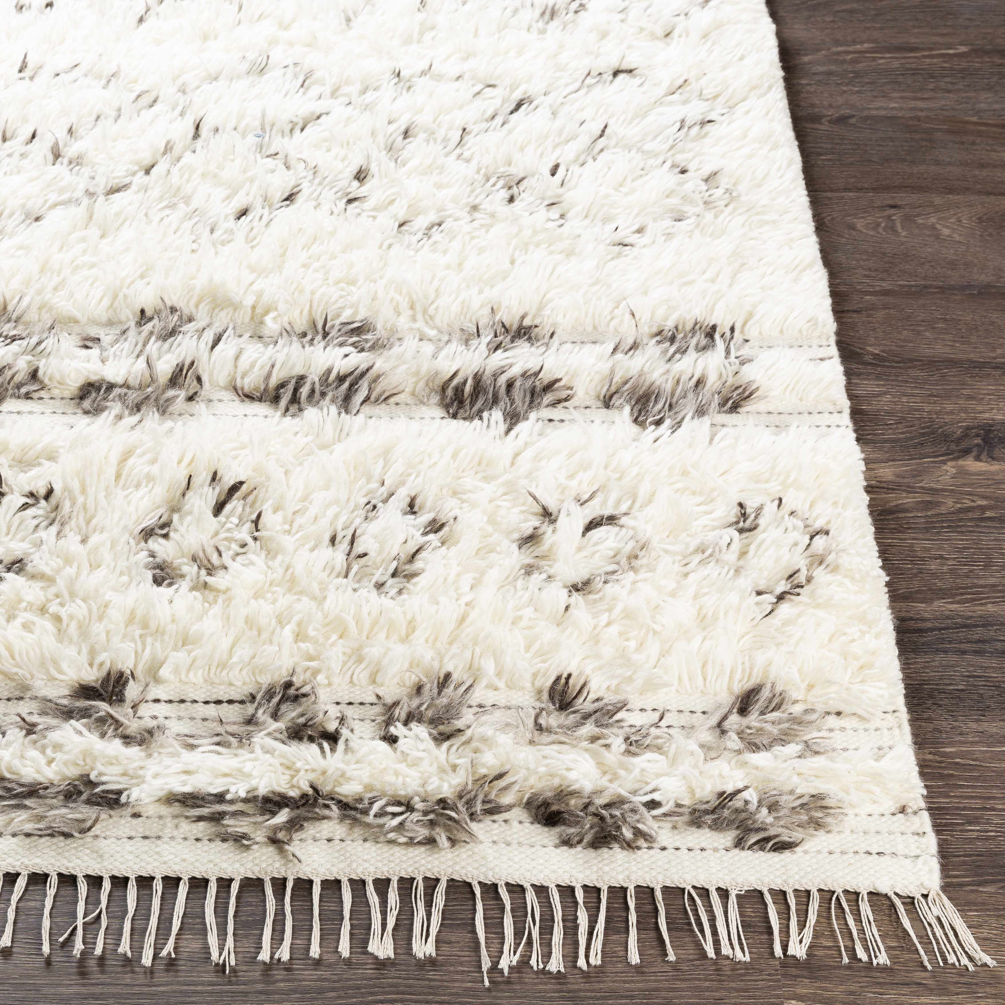 Lochwinnoch Area Rug - Clearance - Image 5