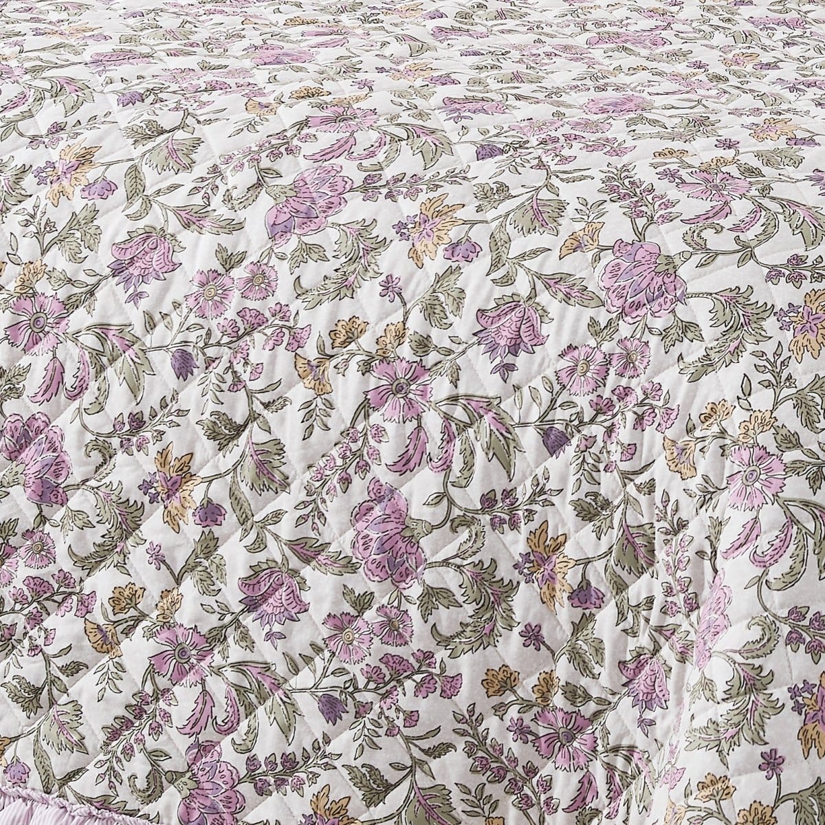 Lola Block Print Ruffle Reversible Floral Quilt Set - Image 5