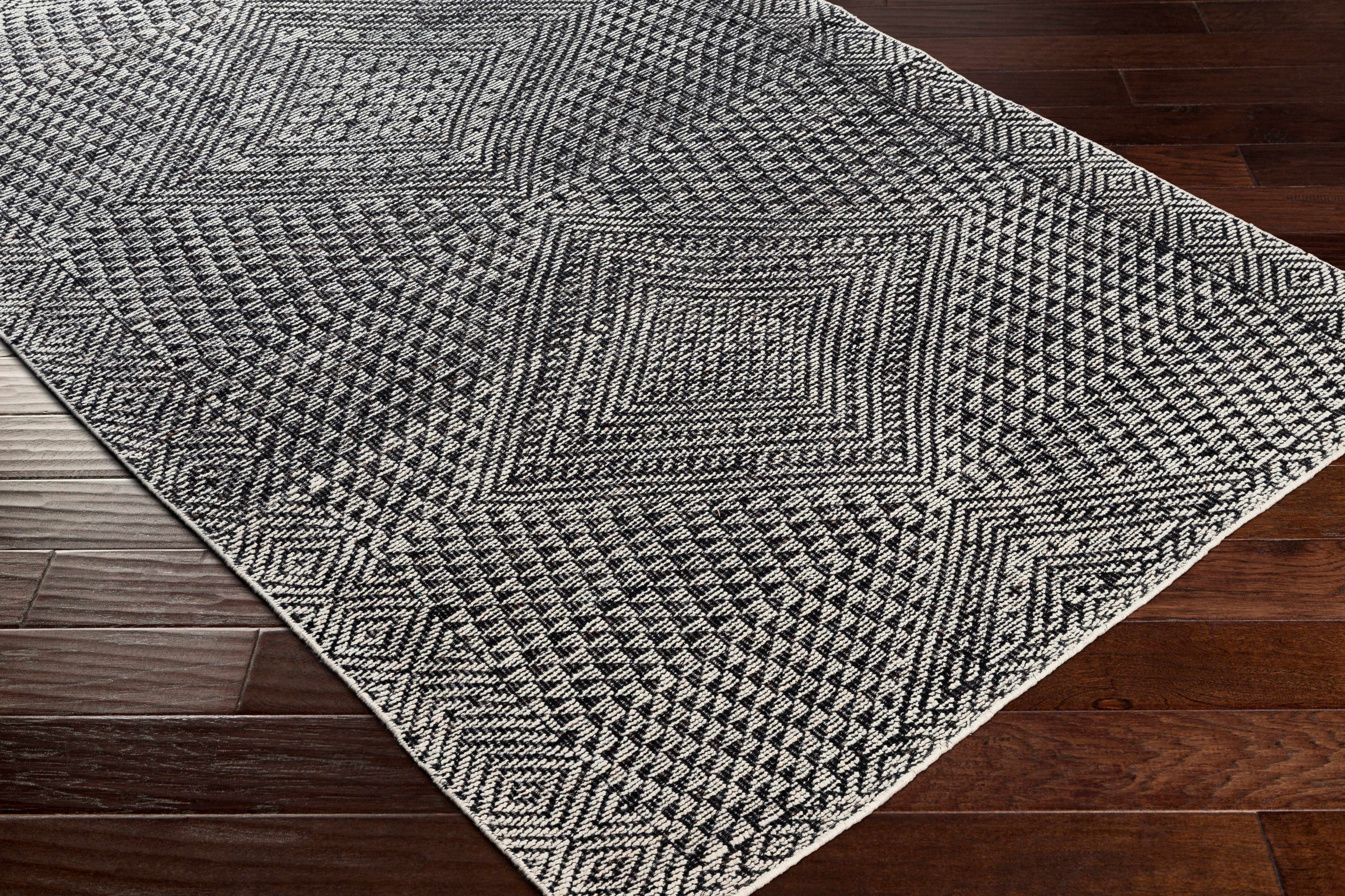 Londontowne Area Carpet - Clearance - Image 6
