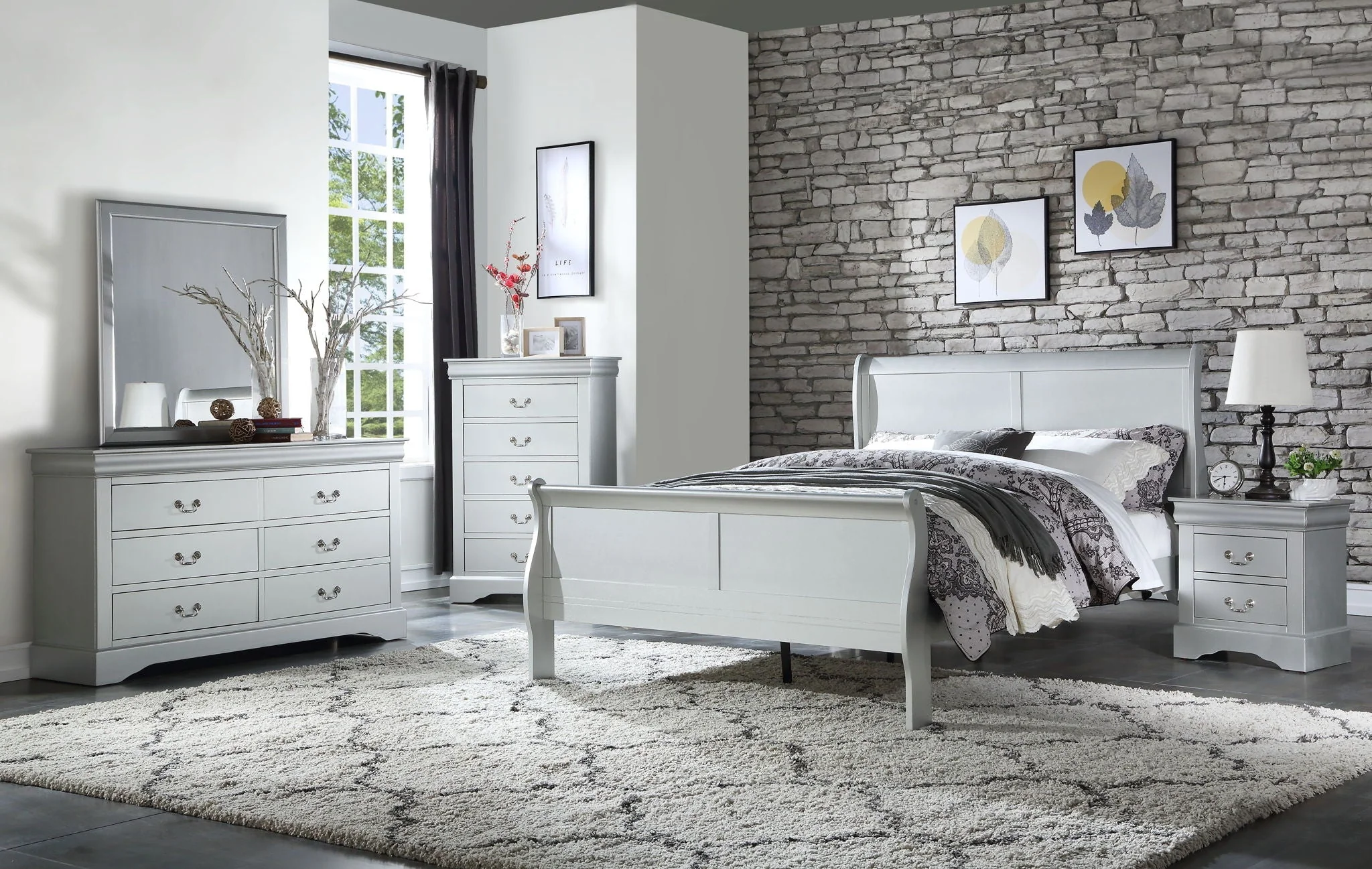 Louis Philippe - Sleigh Bedroom Set - Image 3