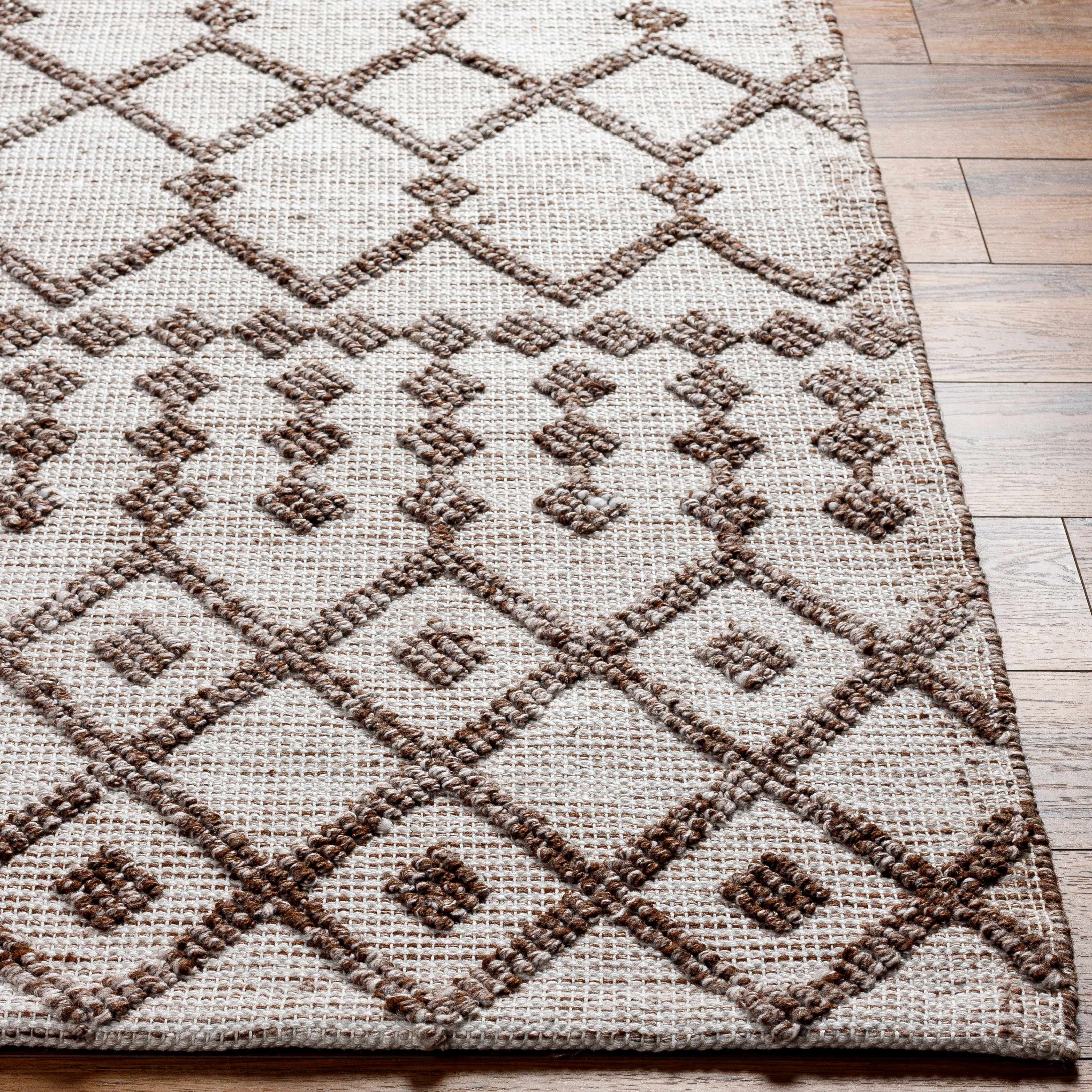 Luce Area Rug - Image 5