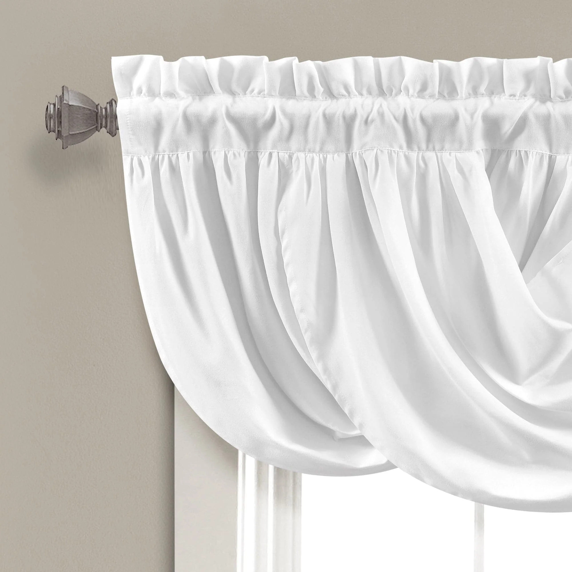Lucia Valance - Image 6