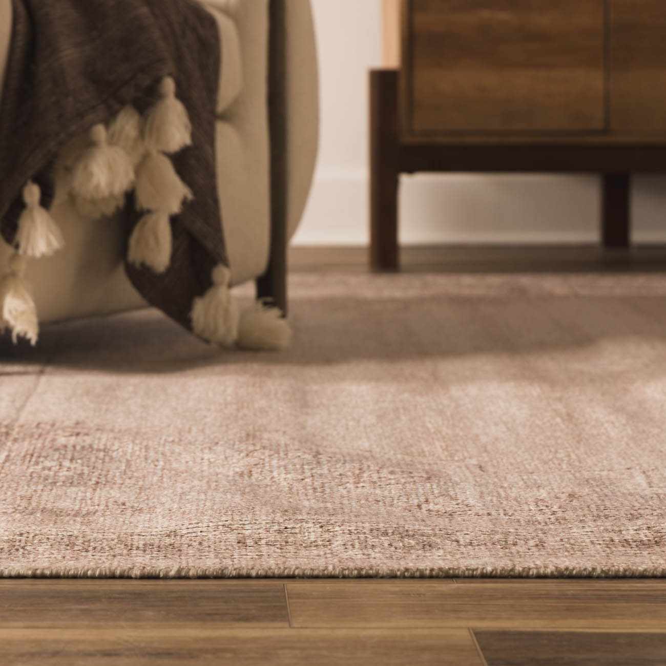 Luciana III Traditional Medallion Area Rug - Image 8