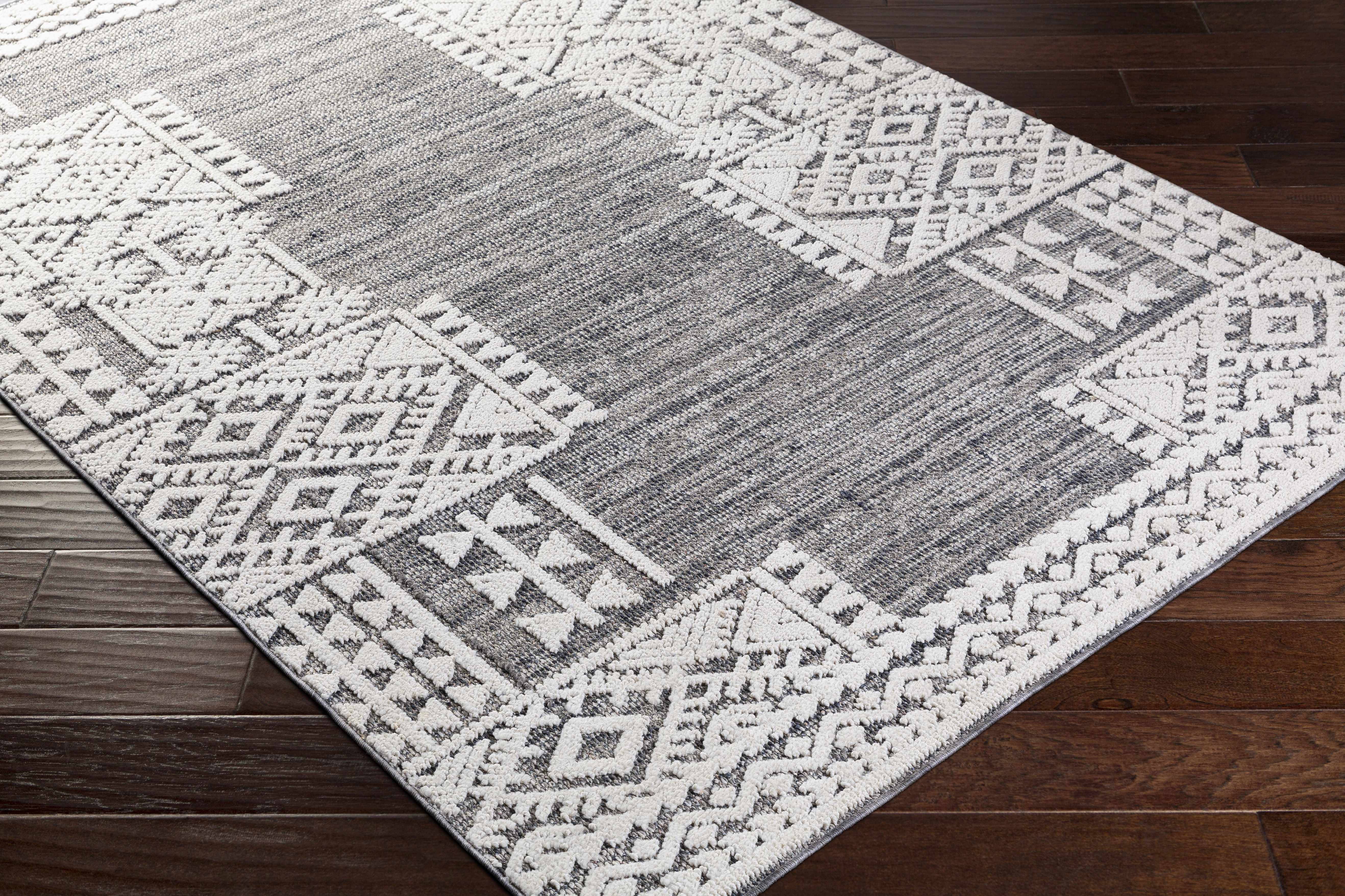 Luddenham Textured Outdoor Rug - Clearance - Image 10