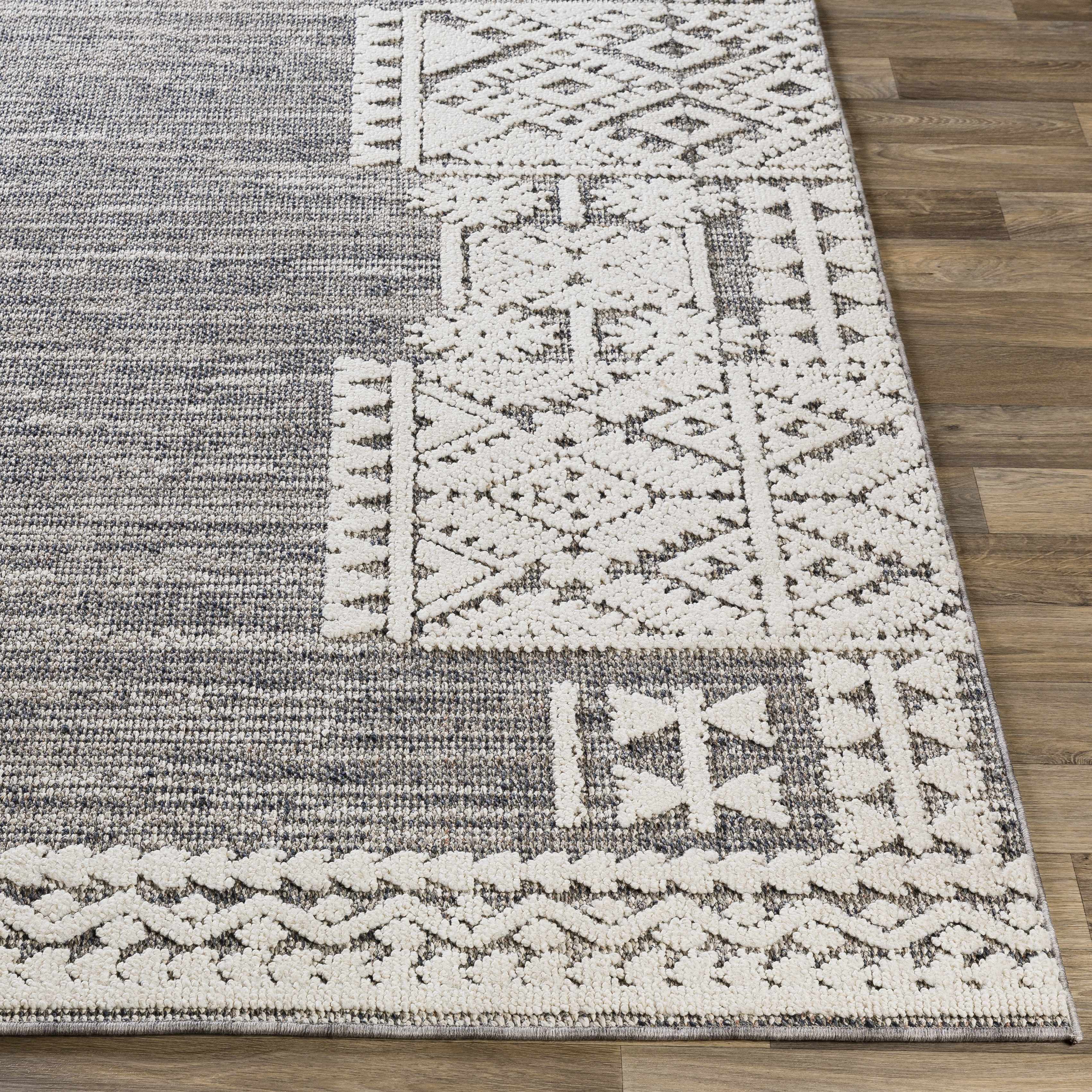 Luddenham Textured Outdoor Rug - Clearance - Image 11