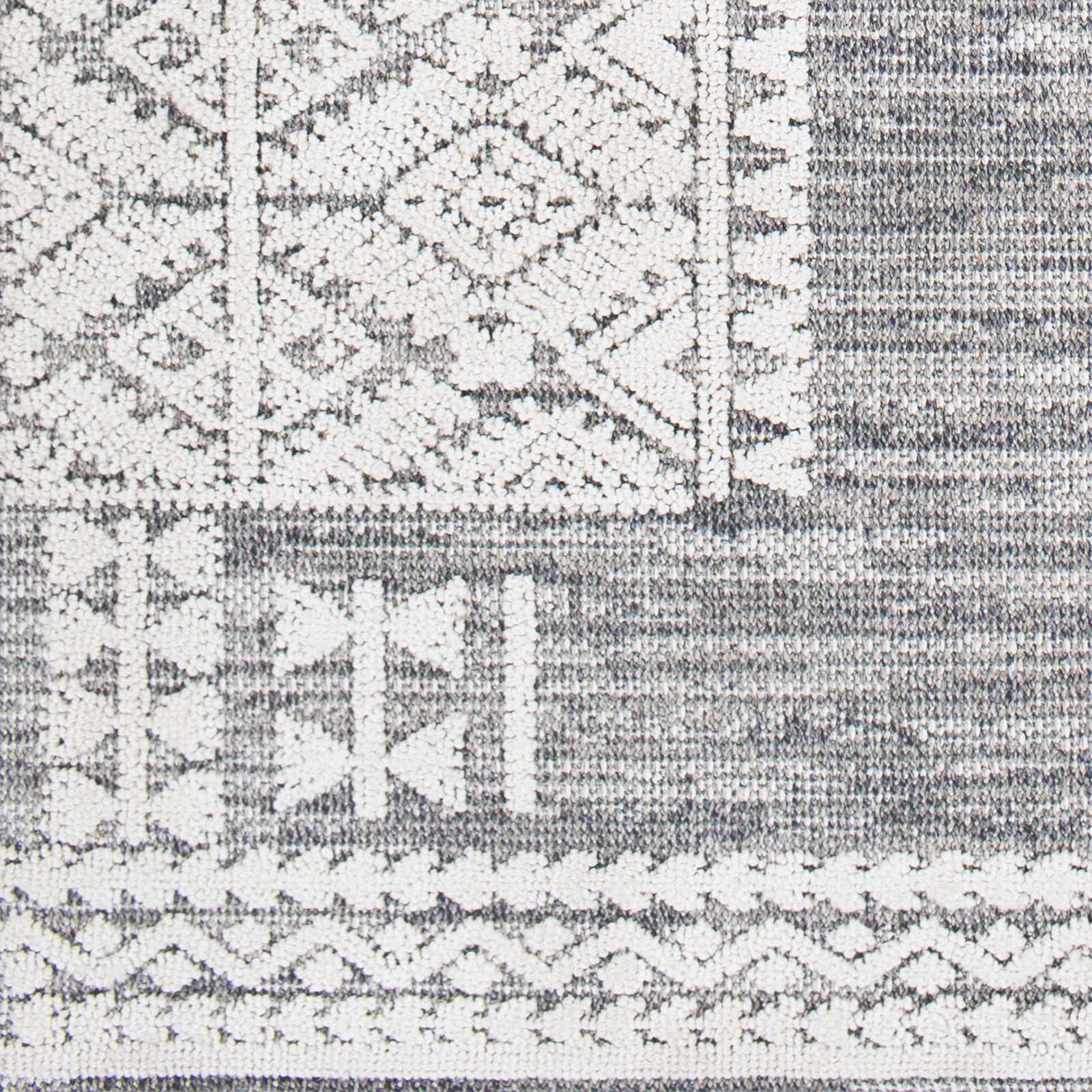 Luddenham Textured Outdoor Rug - Clearance - Image 8