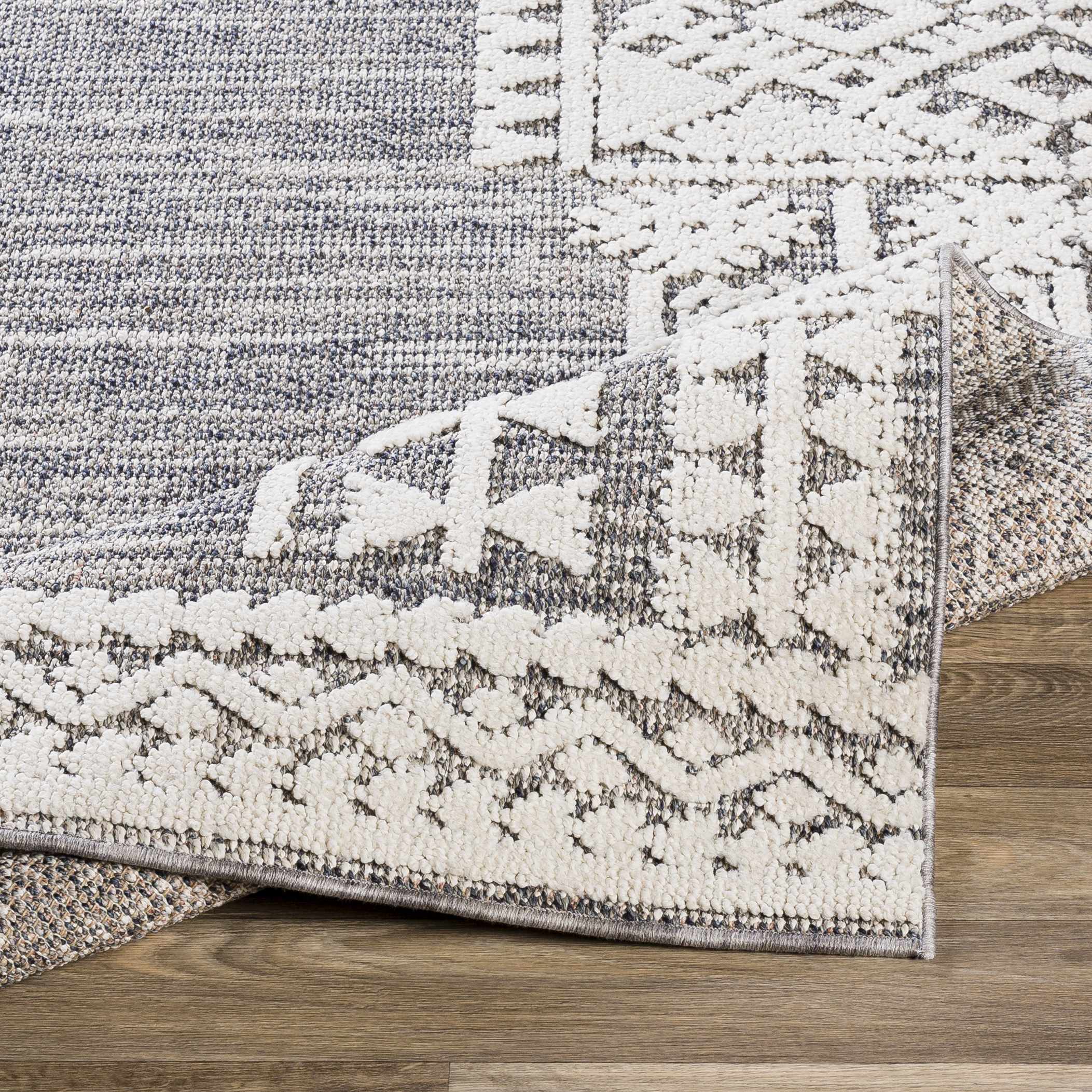 Luddenham Textured Outdoor Rug - Clearance - Image 9