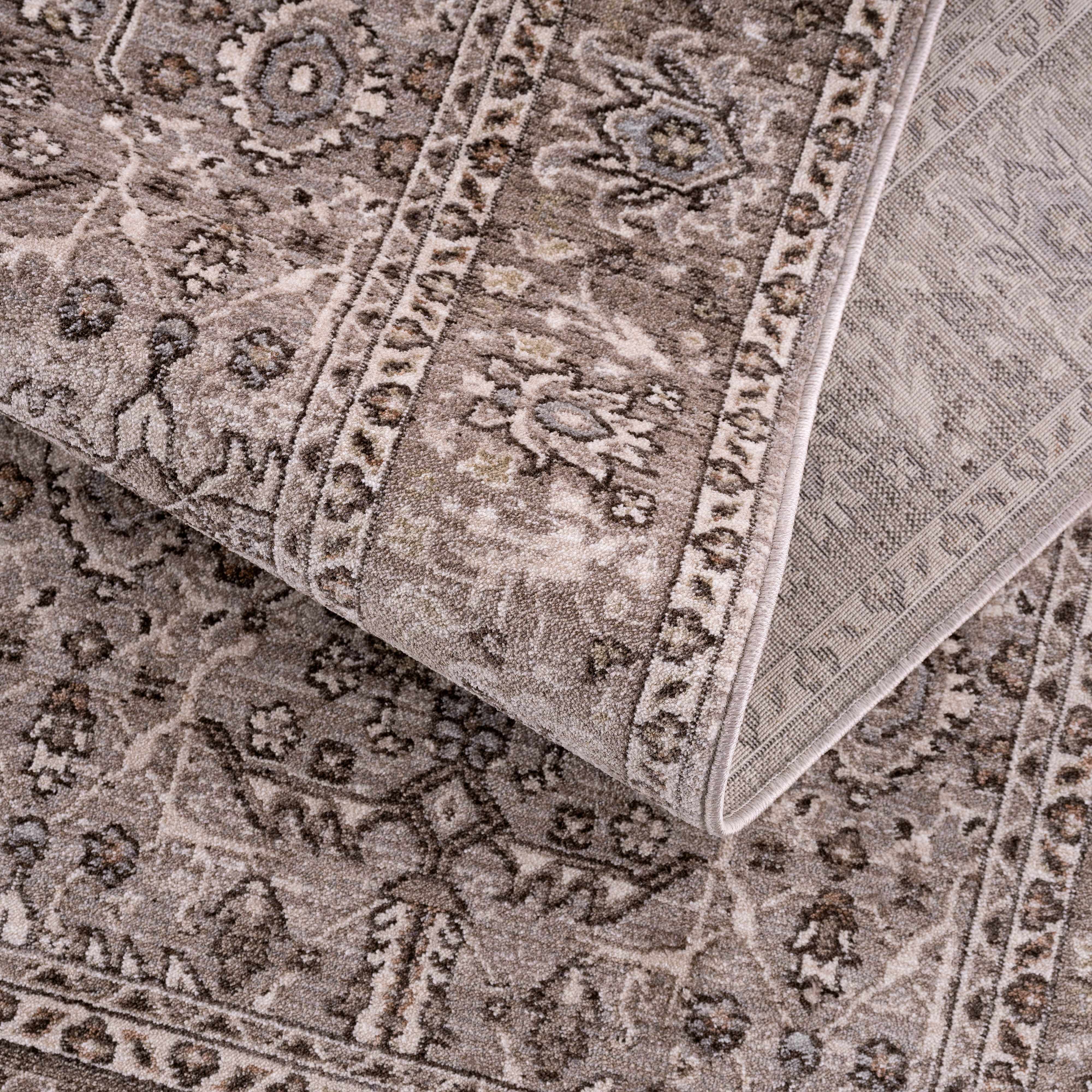 Lugo Luxe Area Rug with tassels - Clearance - Image 4