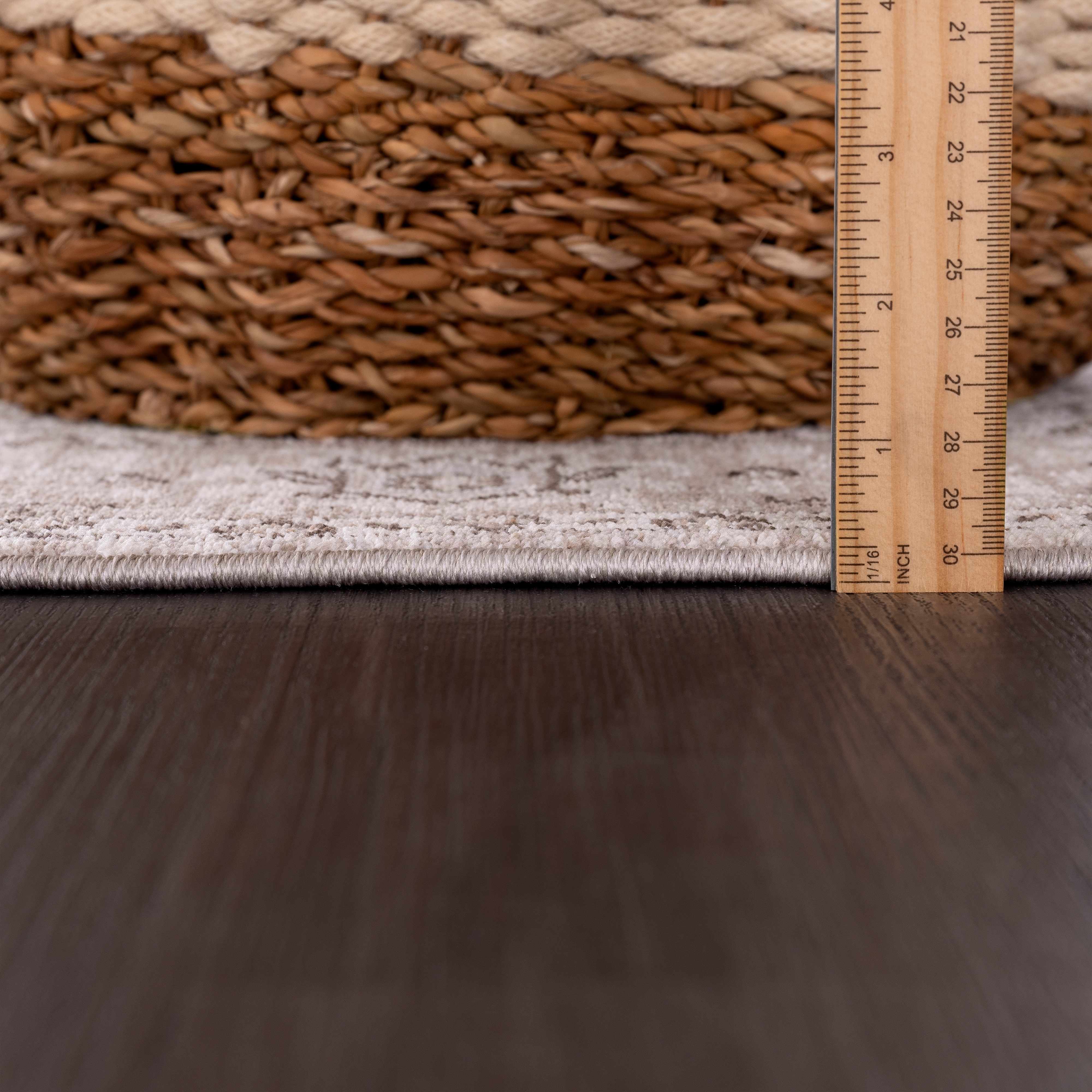 Lugo Luxe Area Rug with tassels - Clearance - Image 9