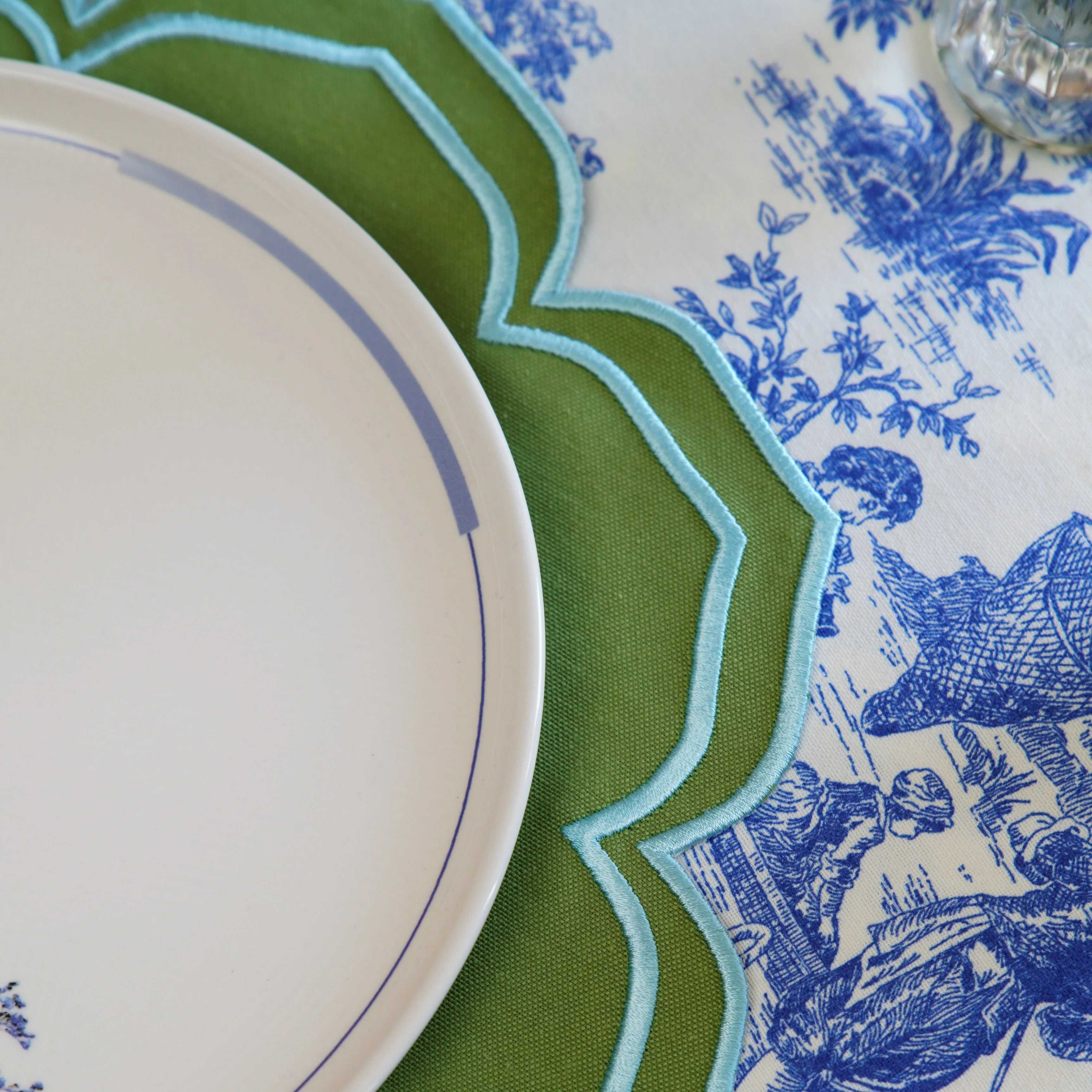 LUMERA GREEN FABRIC PLACEMAT - Image 6