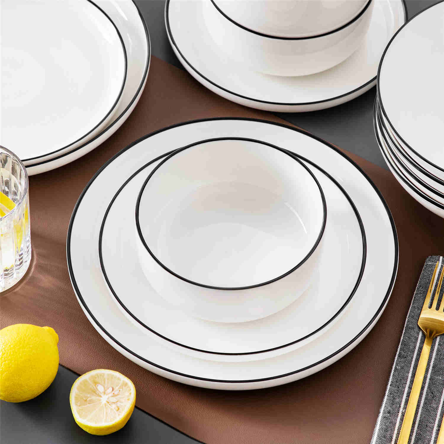 Luna 16 Piece Dinnerware Set - Image 24