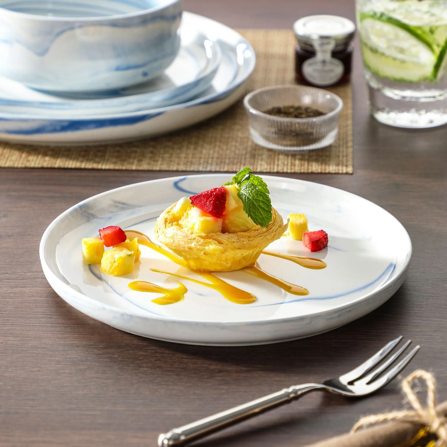 Luna 18 Piece Dinnerware Set for 6 - Image 33