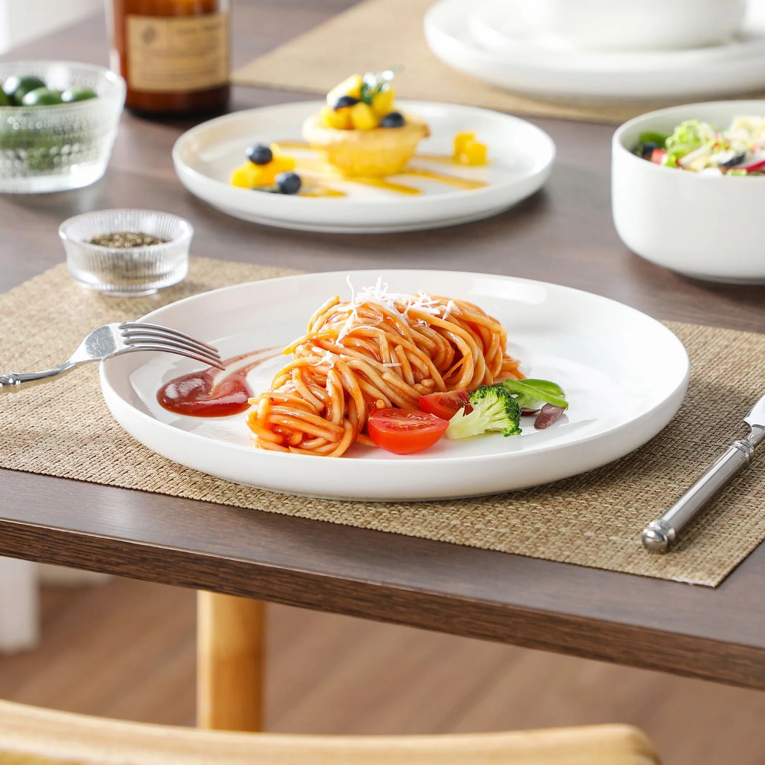 Luna 18 Piece Dinnerware Set for 6 - Image 4