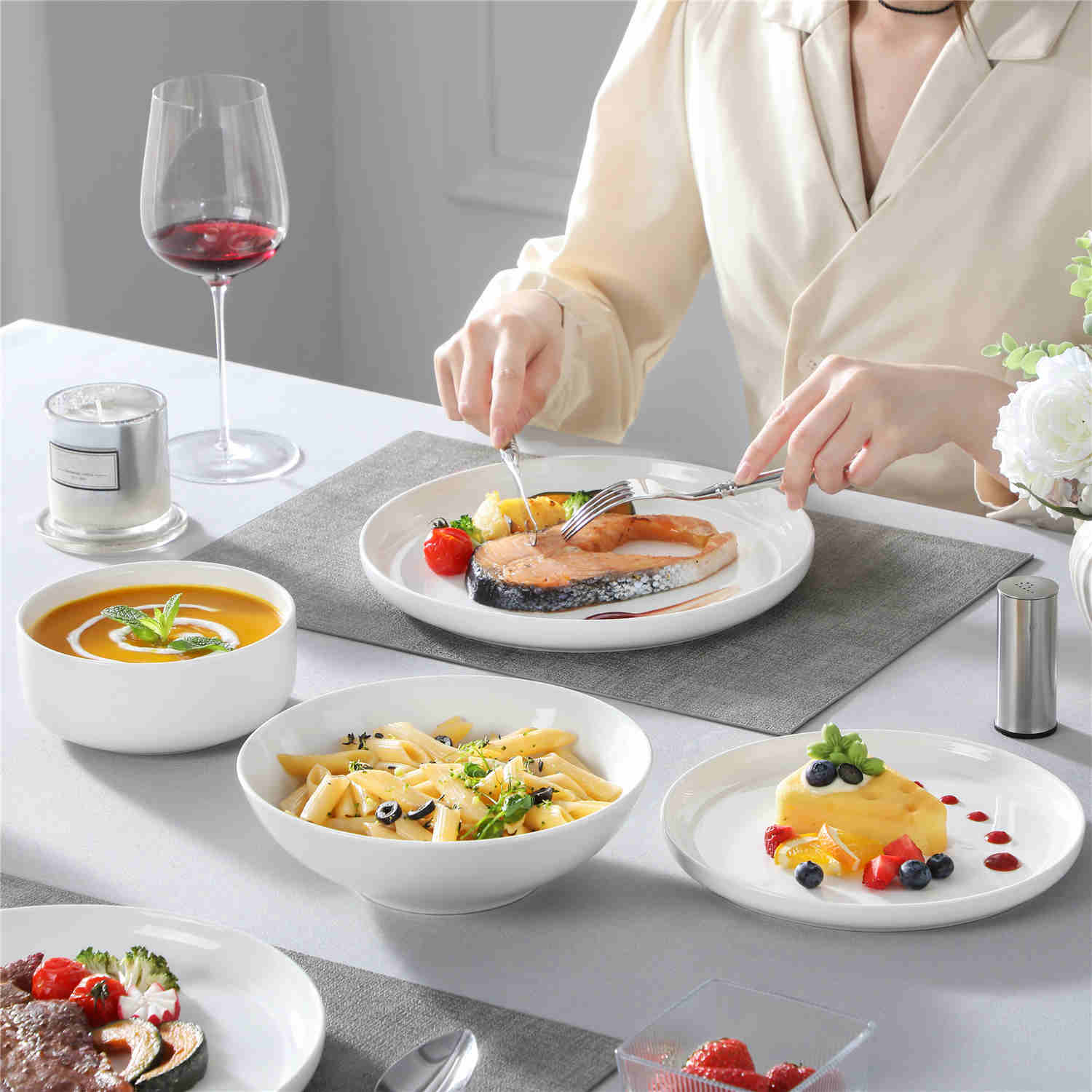 Luna 24 Piece Dinnerware Set - Image 5